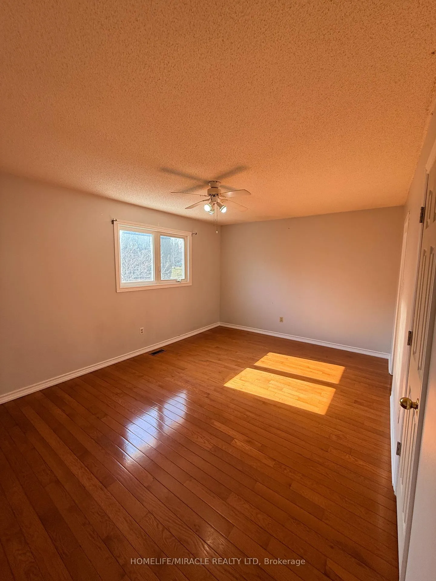 Photo 32 of 2274 Chapman Court, Pickering, Brock Ridge — HOMEH