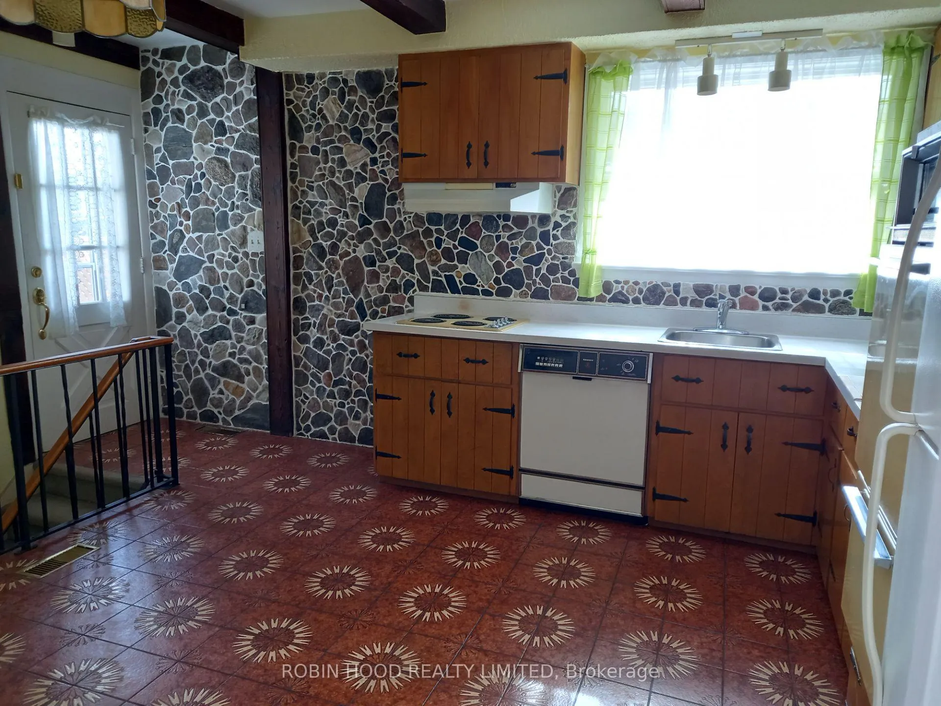Photo 14 of 238 Thistle Down Boulevard, Etobicoke, Thistletown-Beaumonde Heights — HOMEH
