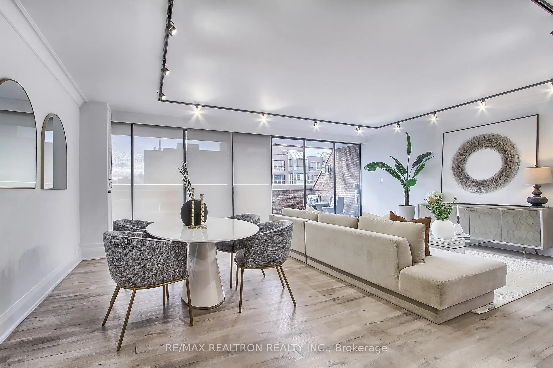 Photo 19 of Unit 406, 55A Avenue Road, Toronto, The Annex — HOMEH