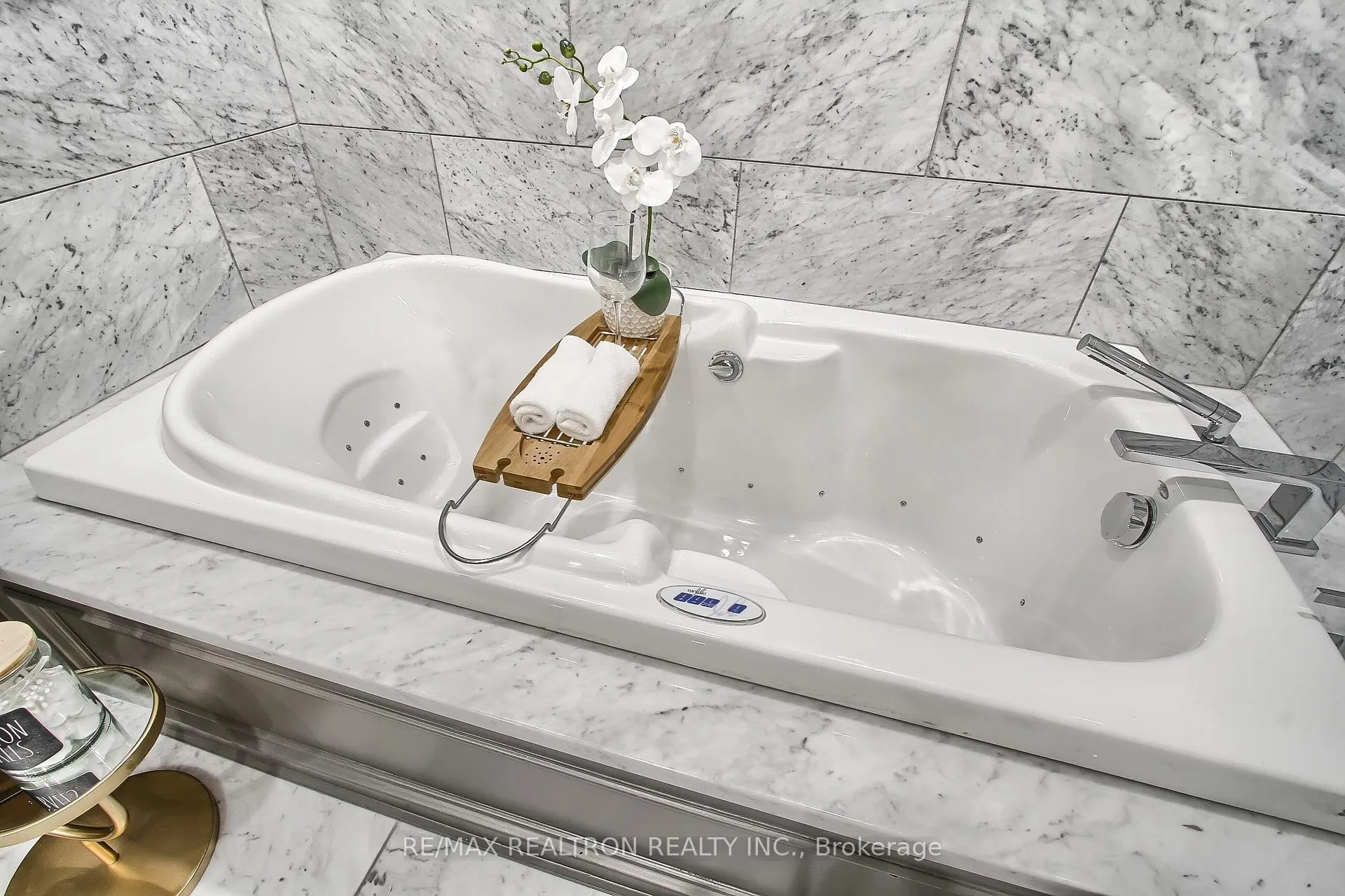 Photo 39 of Unit 406, 55A Avenue Road, Toronto, The Annex — HOMEH