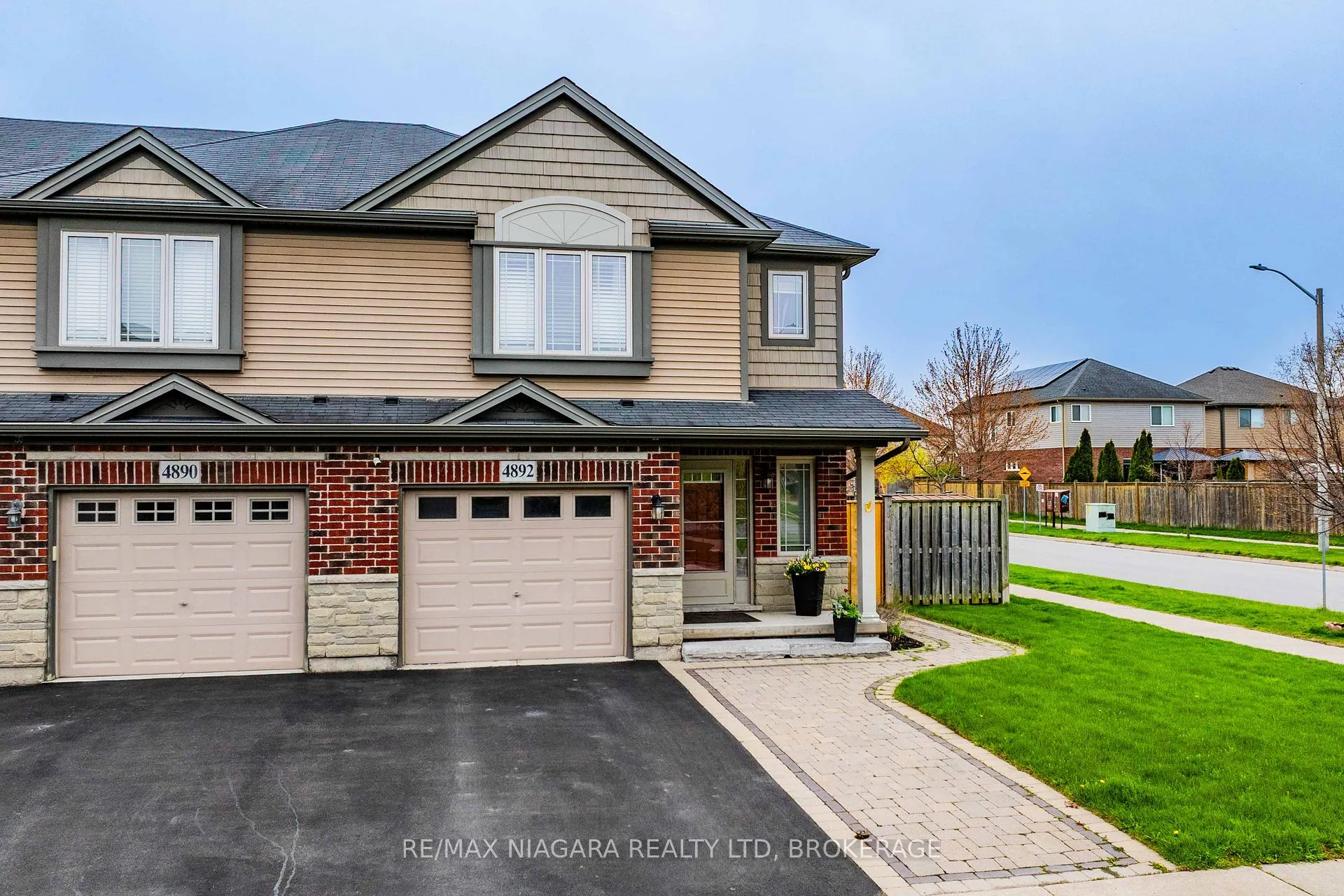 Front of 4892 Adam Court