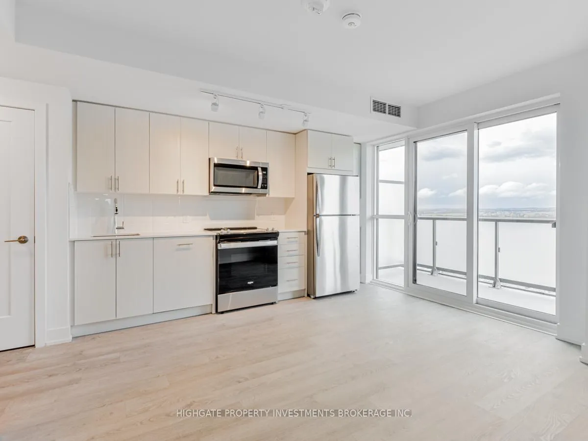 Photo 5 of Unit 2107, 2550 Simcoe Street N, Oshawa, Windfields — HOMEH