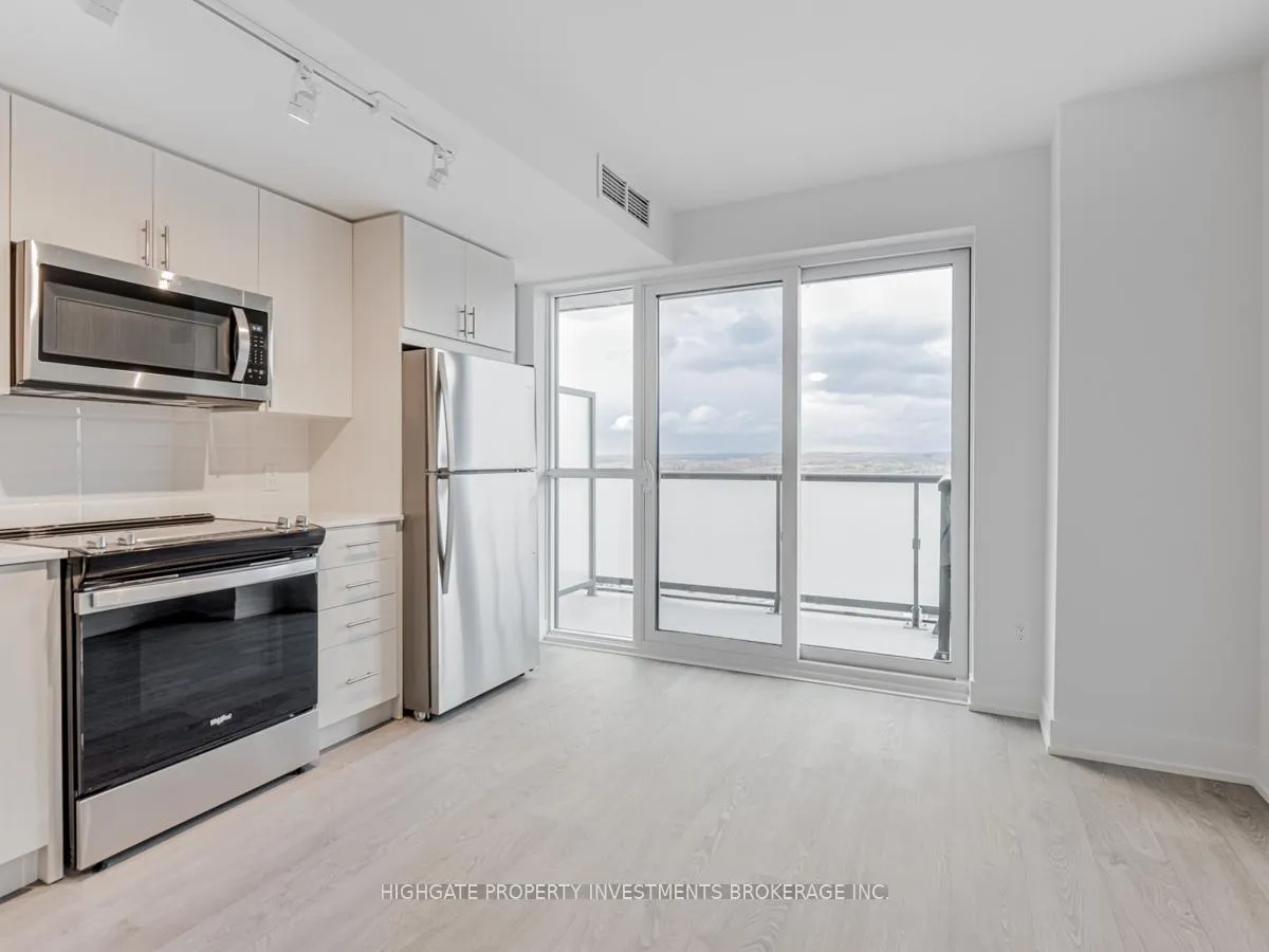 Photo 8 of Unit 2107, 2550 Simcoe Street N, Oshawa, Windfields — HOMEH