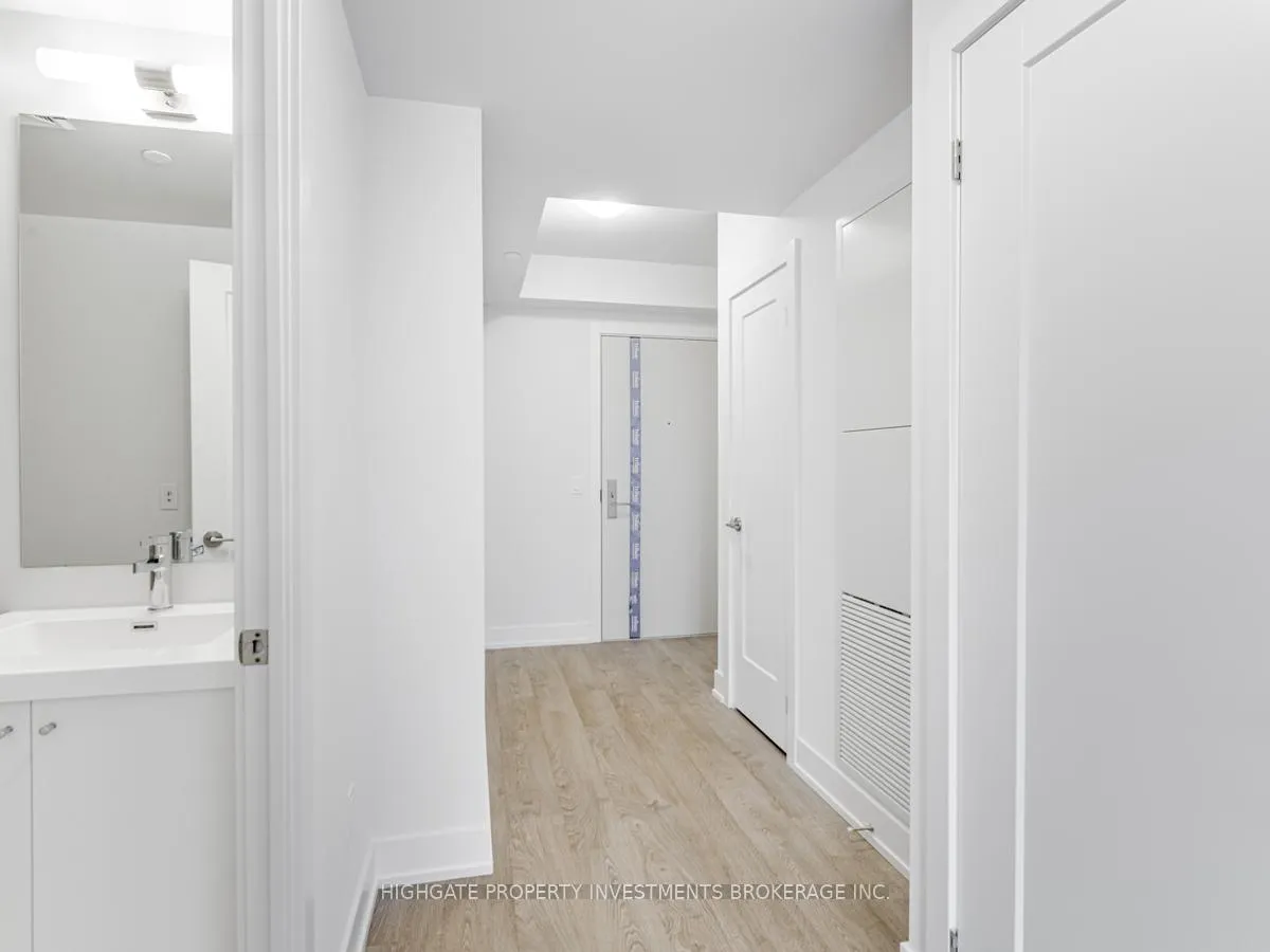 Photo 12 of Unit 2107, 2550 Simcoe Street N, Oshawa, Windfields — HOMEH