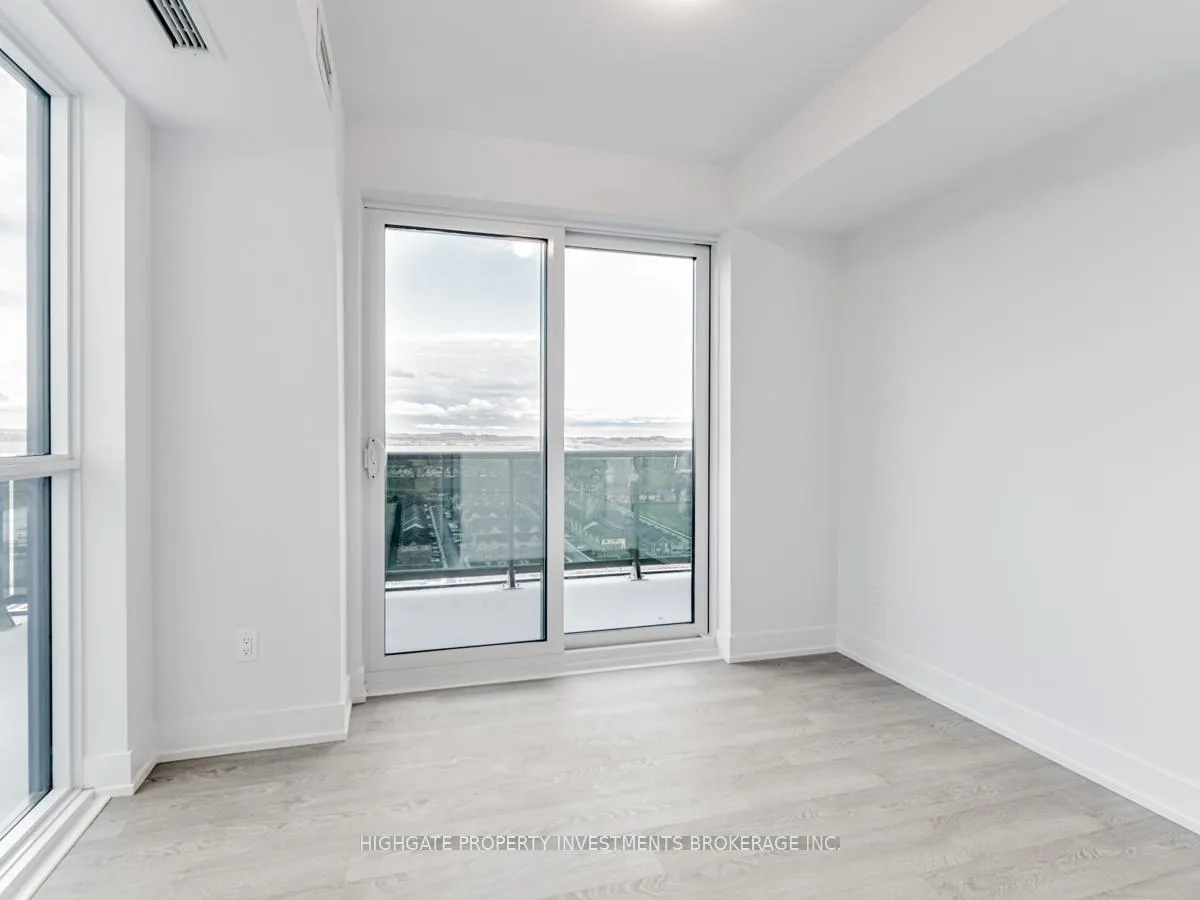 Photo 14 of Unit 2107, 2550 Simcoe Street N, Oshawa, Windfields — HOMEH