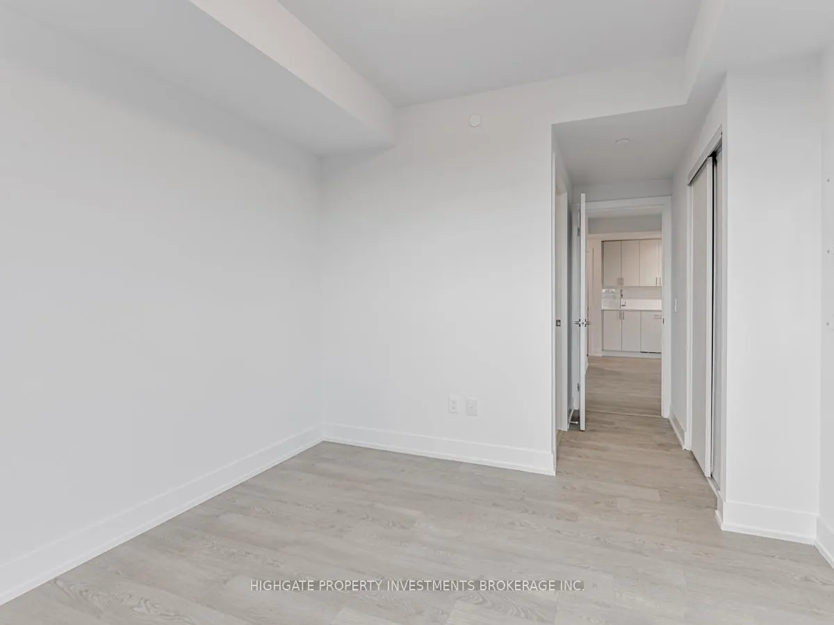 Photo 16 of Unit 2107, 2550 Simcoe Street N, Oshawa, Windfields — HOMEH