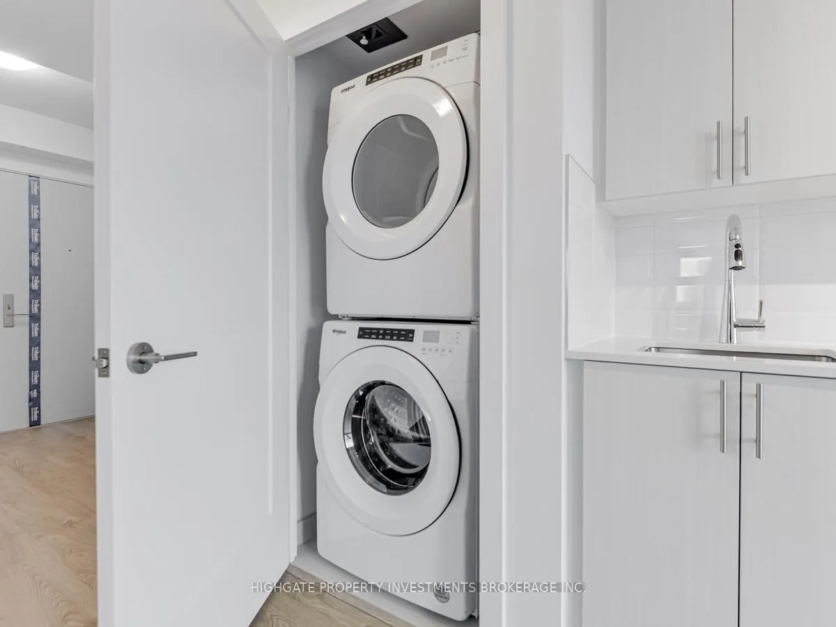 Photo 18 of Unit 2107, 2550 Simcoe Street N, Oshawa, Windfields — HOMEH