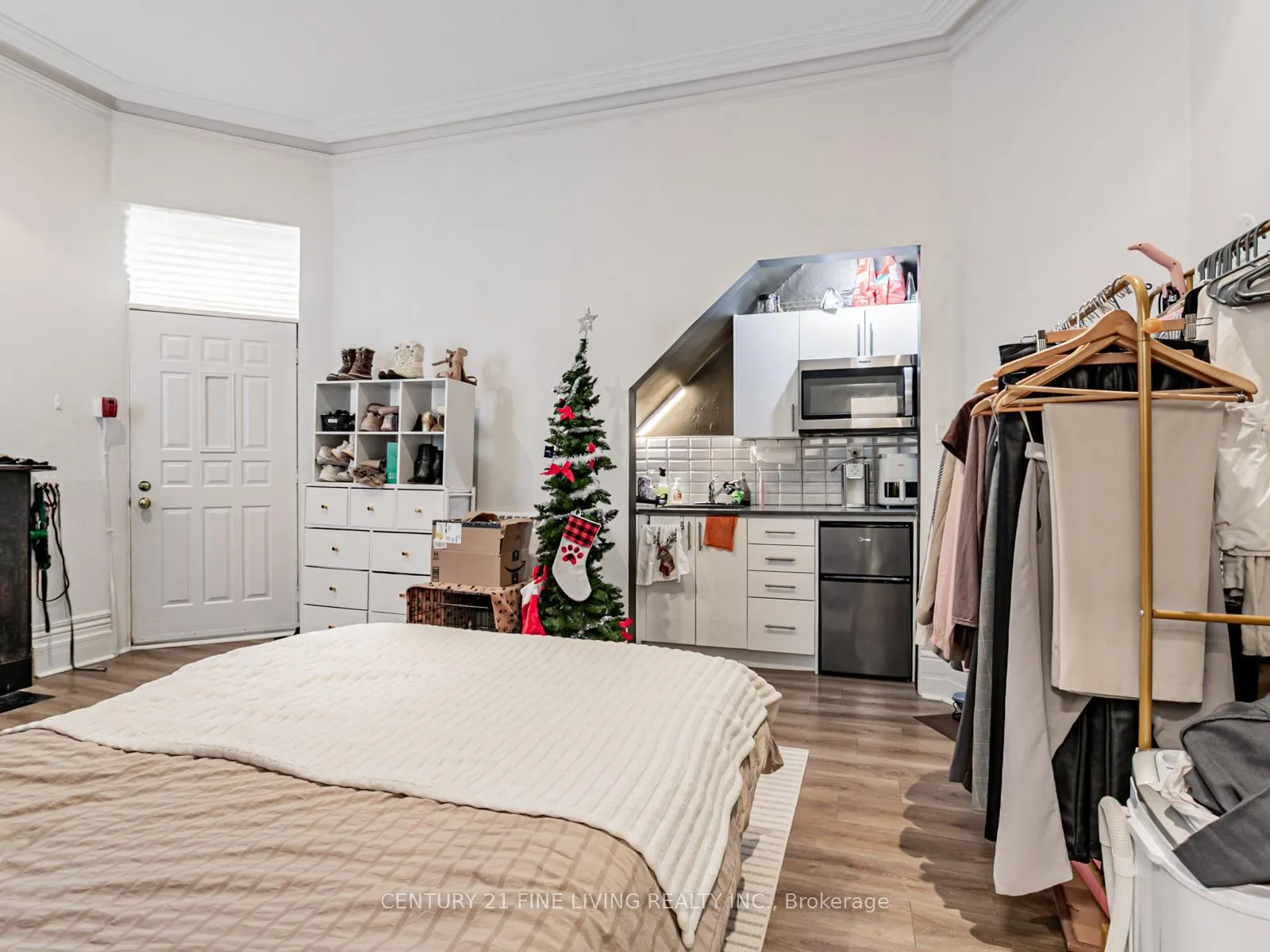 Photo 10 of 24 Webster Avenue, Toronto, The Annex — HOMEH