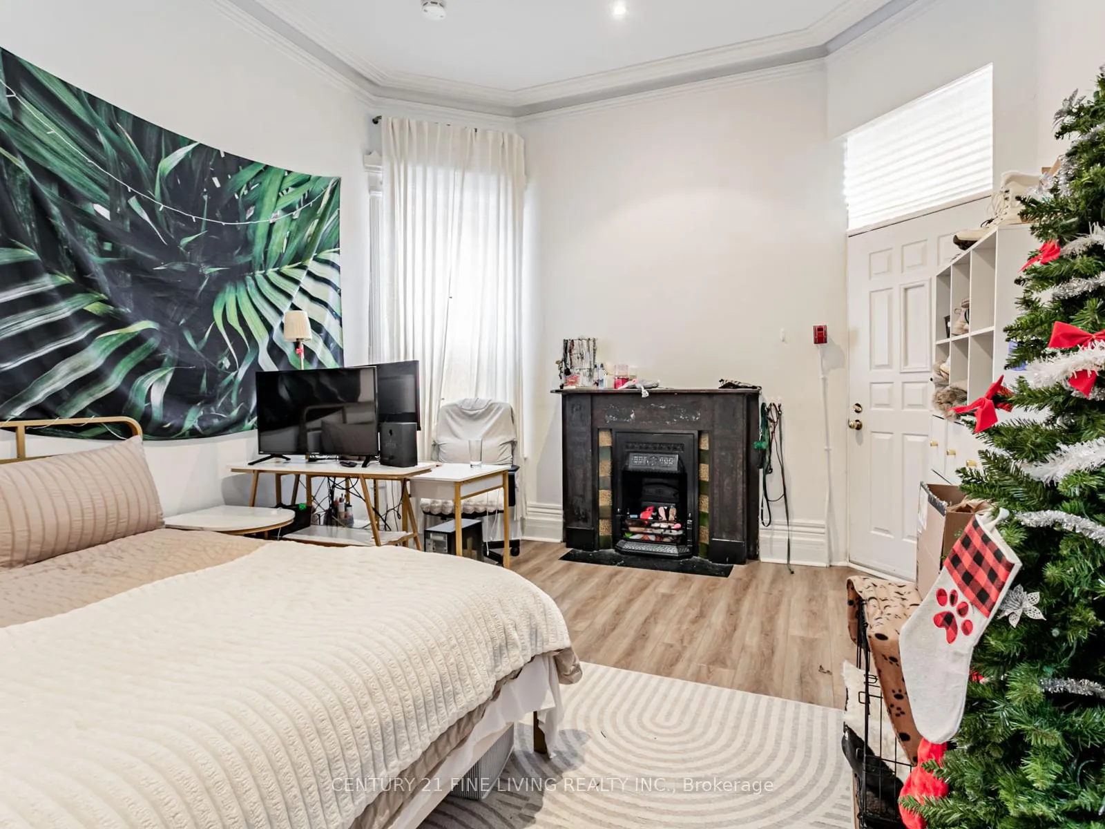 Photo 11 of 24 Webster Avenue, Toronto, The Annex — HOMEH