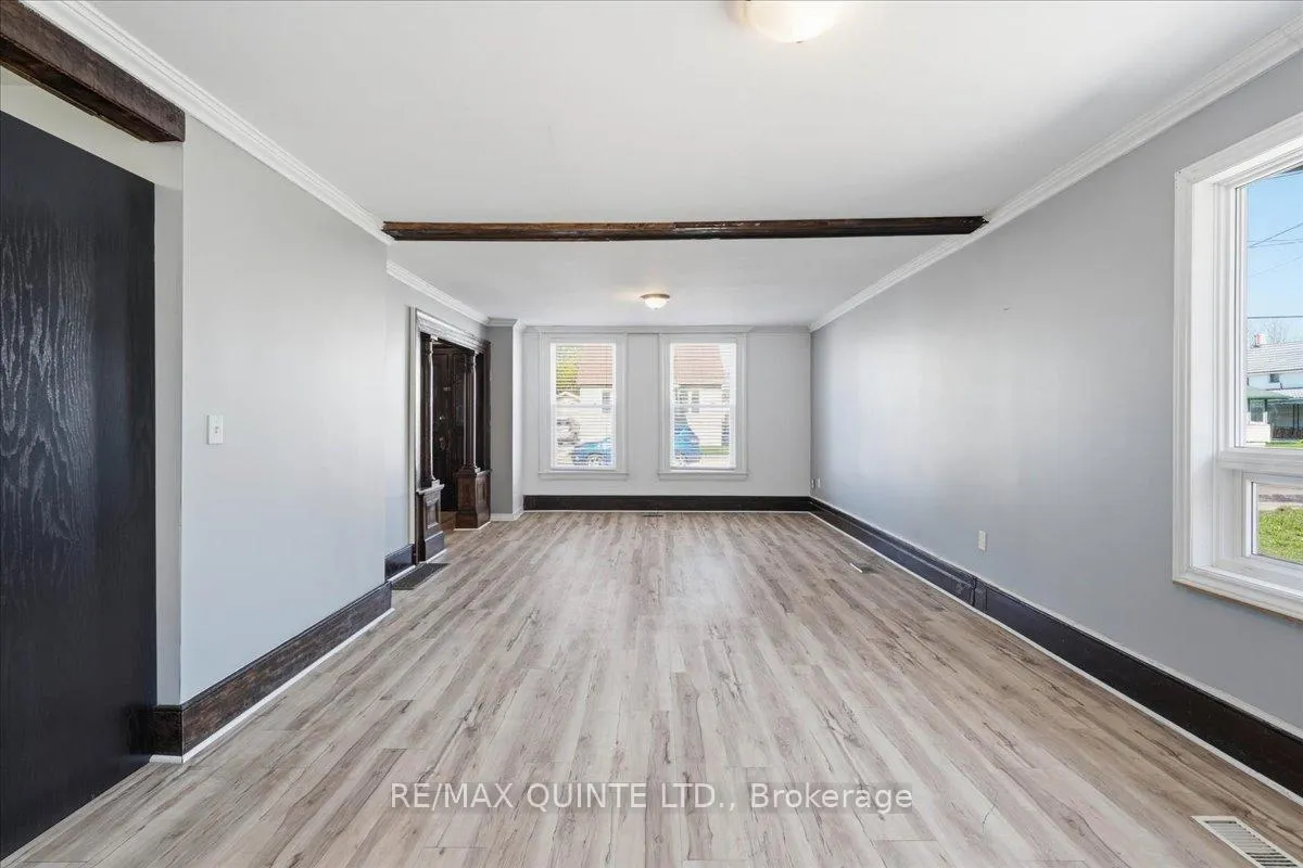 Photo 11 of 171 Station Street, Belleville, Belleville Ward — HOMEH