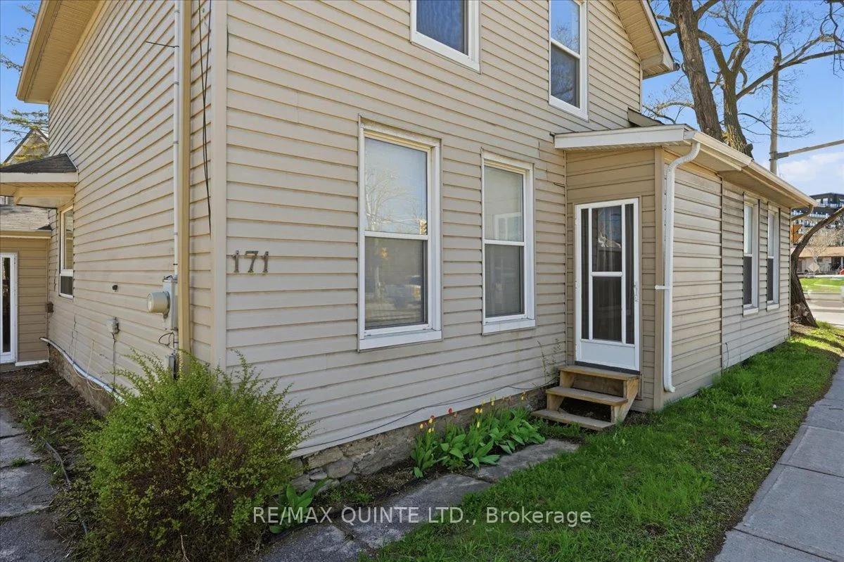 Photo 35 of 171 Station Street, Belleville, Belleville Ward — HOMEH