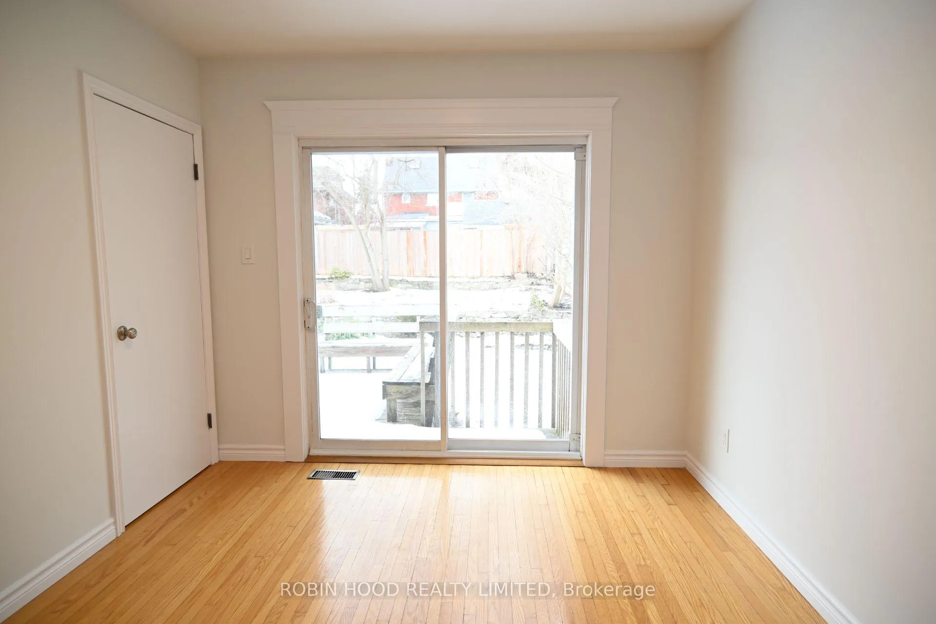 Photo 11 of Unit Unit 1, 40 Winslow Drive, Windsor, Remington Park — HOMEH