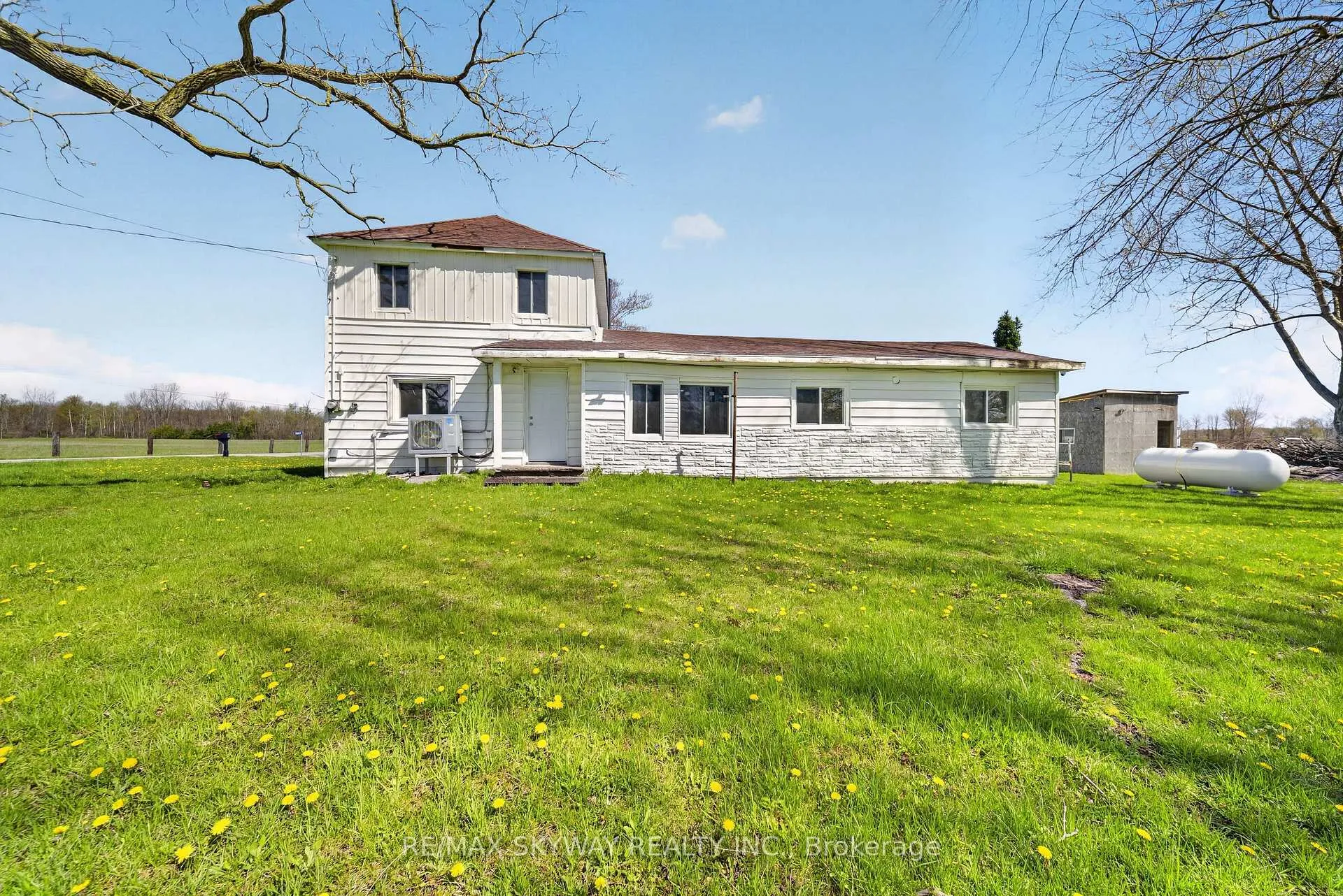 Photo 33 of 53263 Winger Road E, Wainfleet, Marshville/Winger — HOMEH