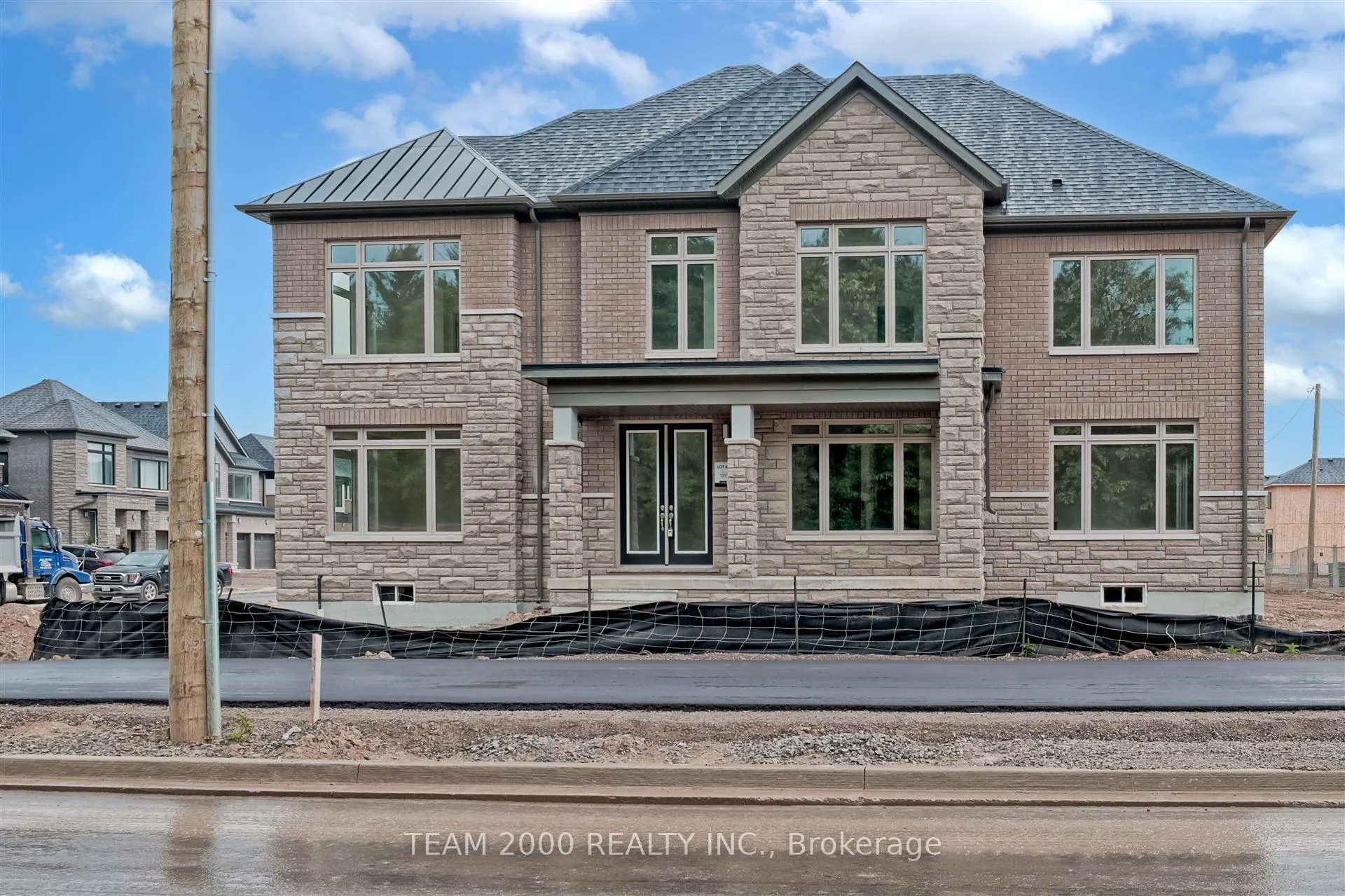 Photo 1 of 4 Blain Drive, Hamilton, Binbrook — HOMEH