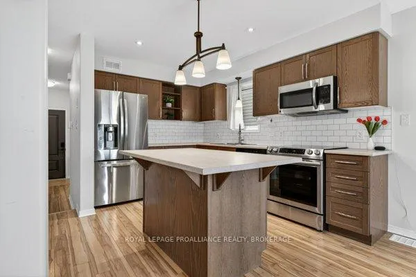 Photo 17 of 1271 Atkinson Street, Kingston, City Northwest — HOMEH