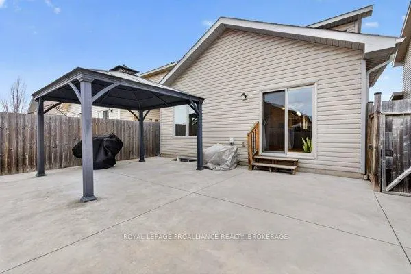 Photo 40 of 1271 Atkinson Street, Kingston, City Northwest — HOMEH
