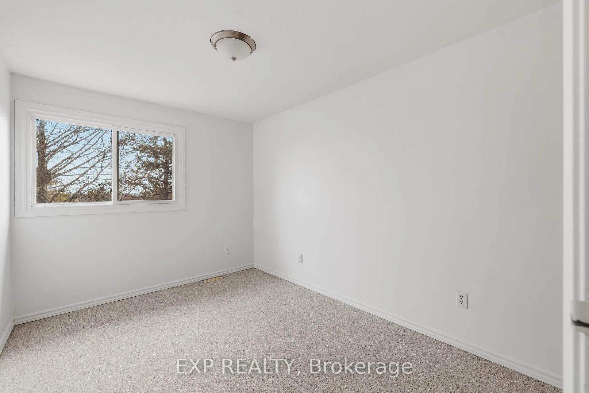 Photo 18 of 55 Dovercliffe Road, Guelph, Dovercliffe Park/Old University — HOMEH