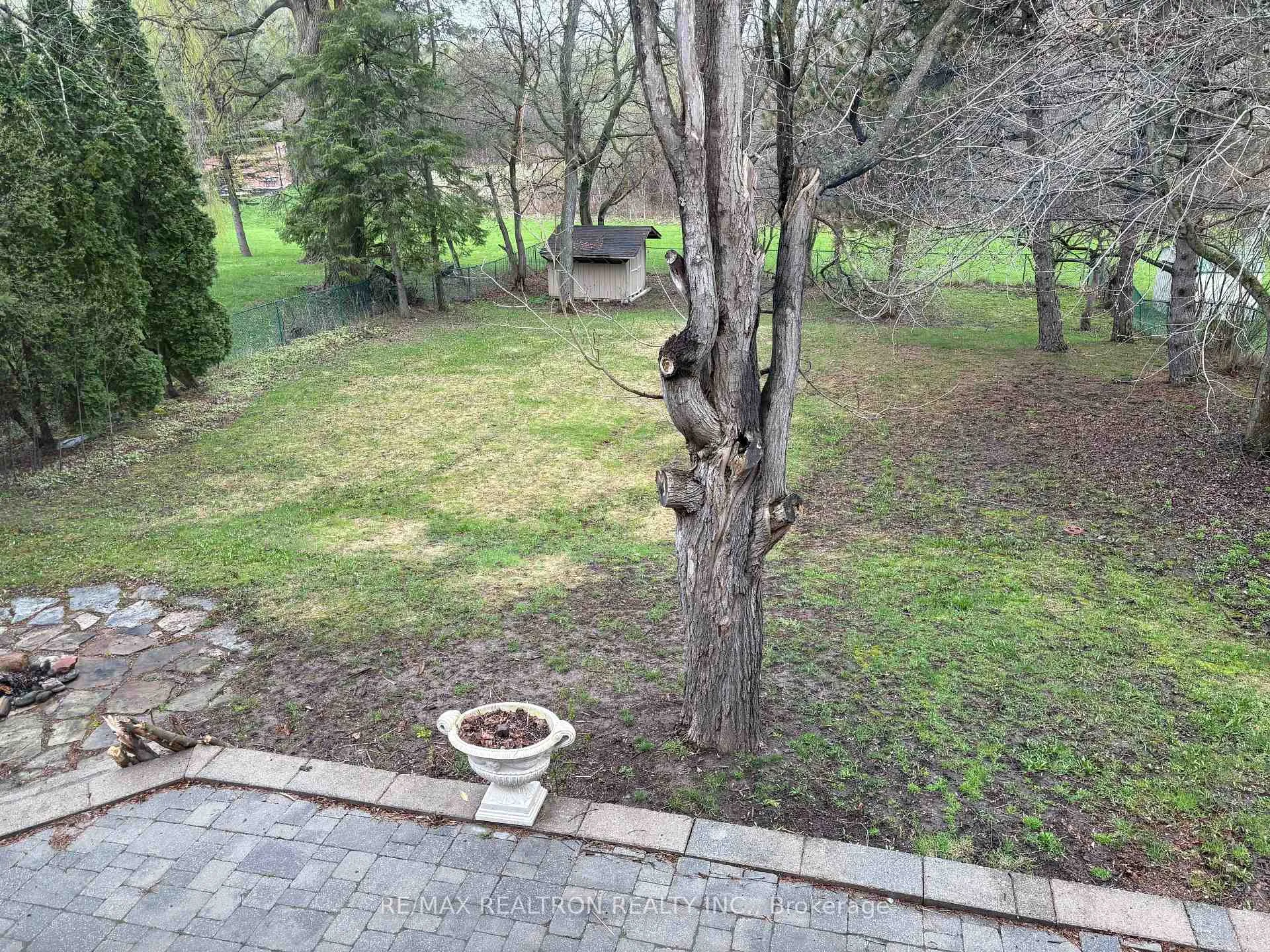 Photo 3 of 164 Norman Drive, King, King City — HOMEH