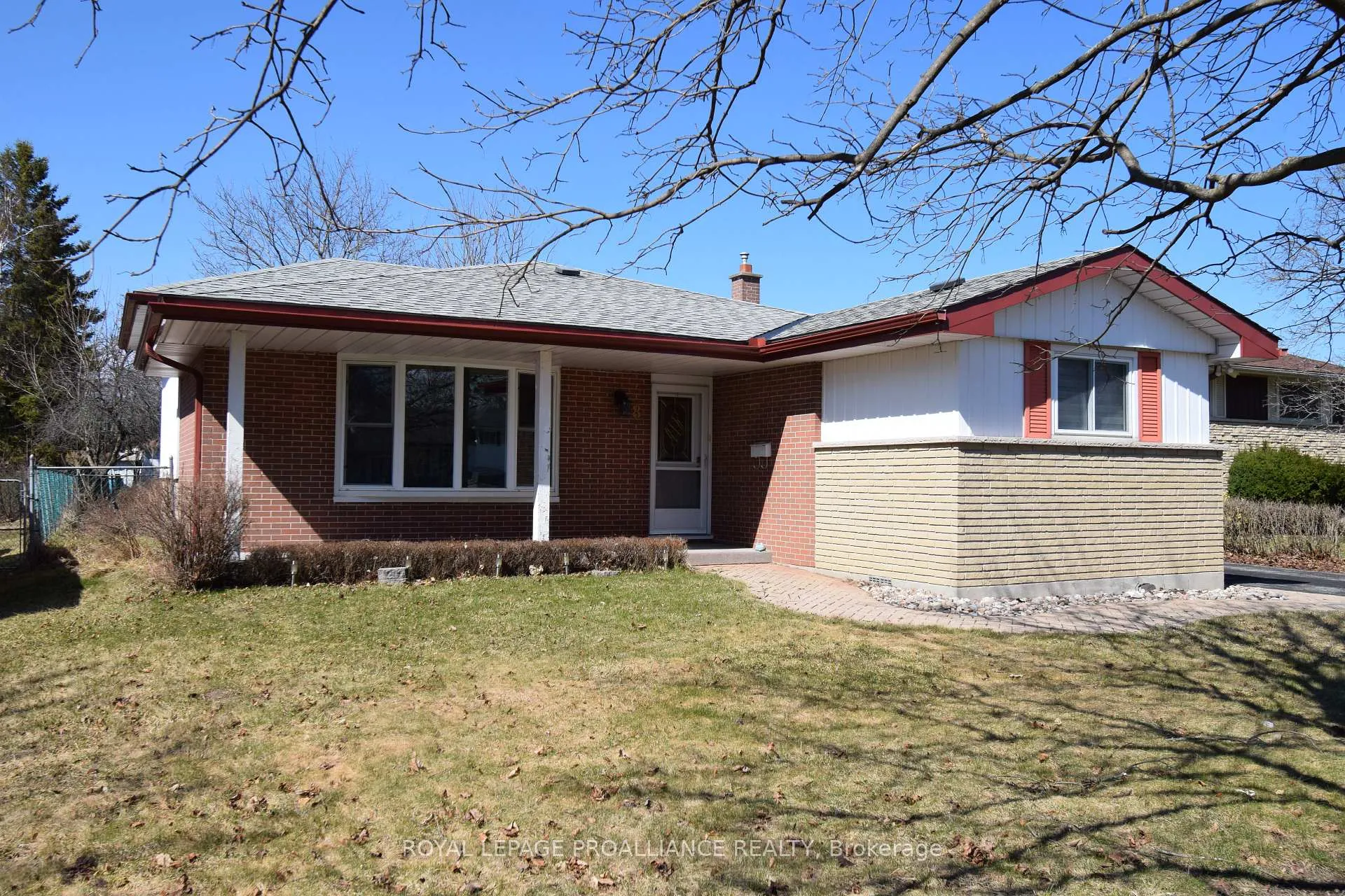 Photo 1 of 8 Walden Circle, Belleville, Belleville Ward — HOMEH