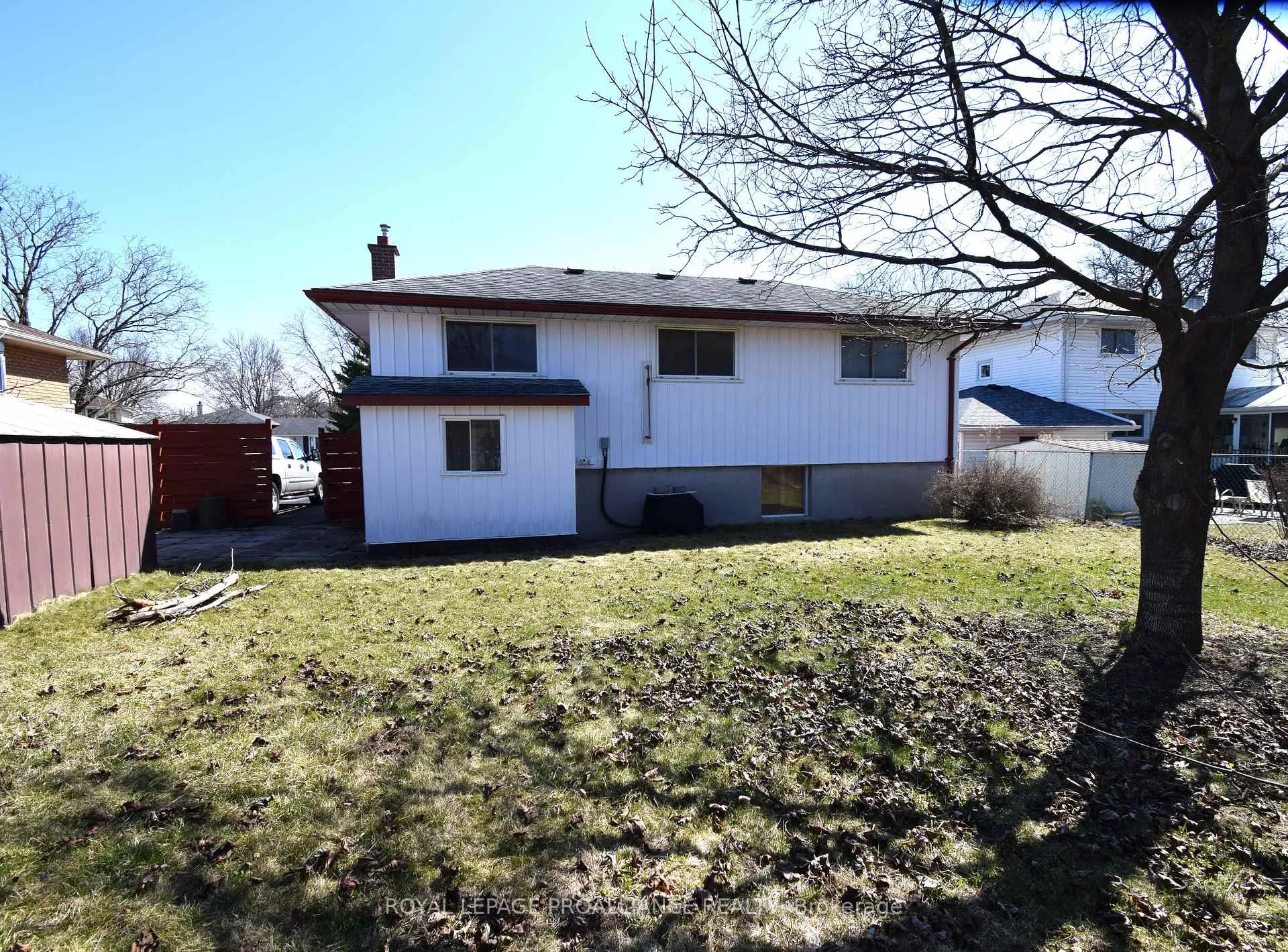 Photo 2 of 8 Walden Circle, Belleville, Belleville Ward — HOMEH