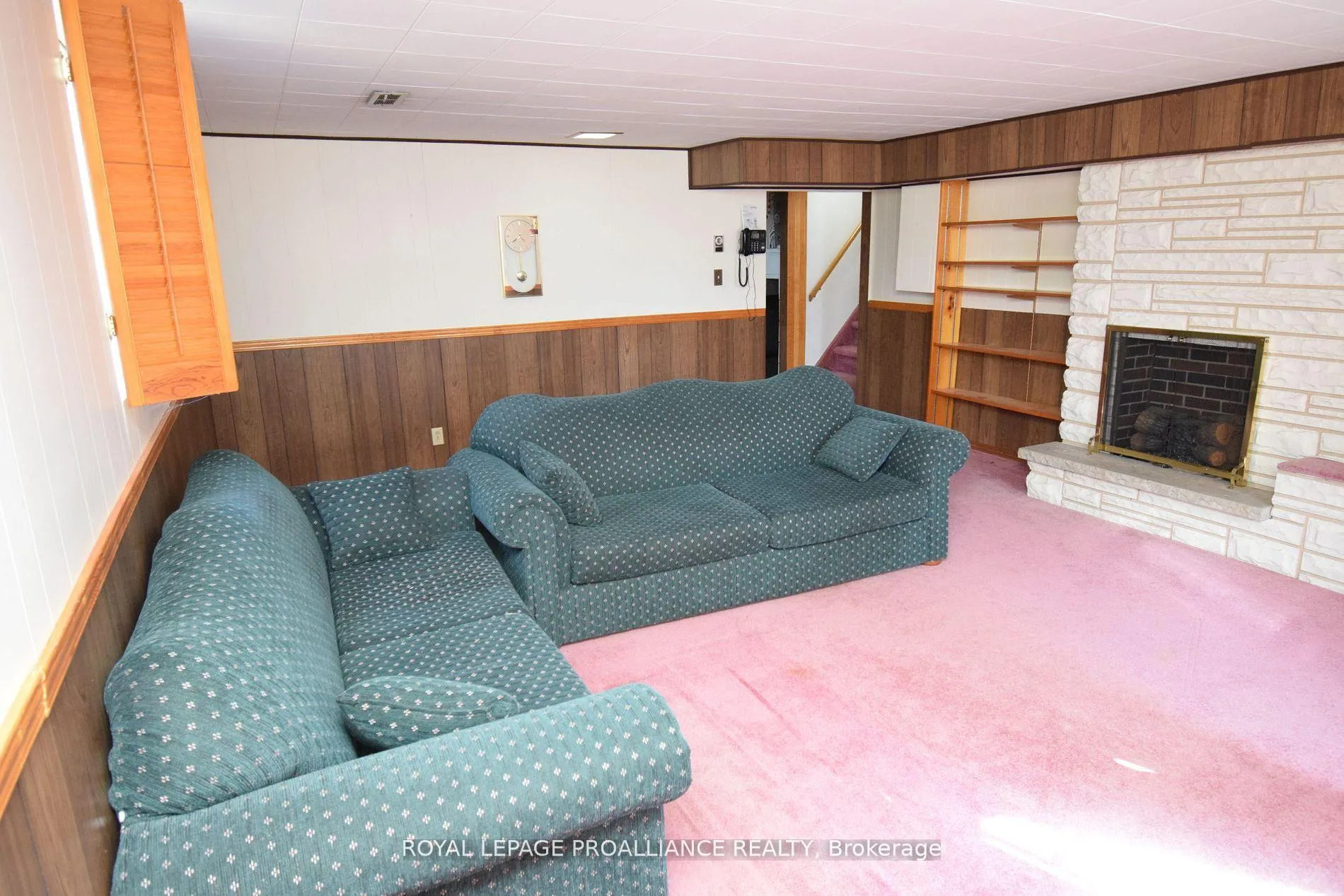 Photo 11 of 8 Walden Circle, Belleville, Belleville Ward — HOMEH