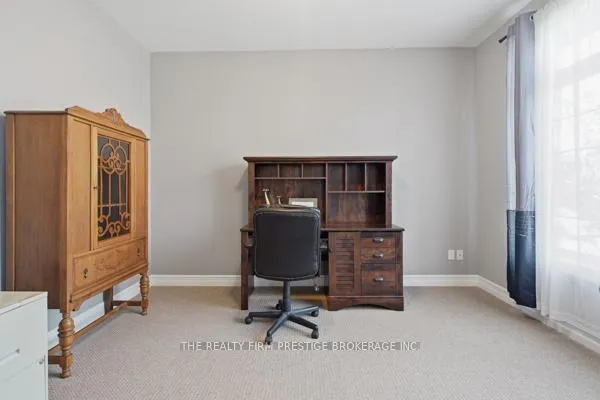 Photo 6 of 38 Veale Crescent, Strathroy-Caradoc, SW — HOMEH