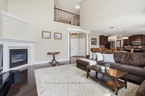 Photo 12 of 38 Veale Crescent, Strathroy-Caradoc, SW — HOMEH