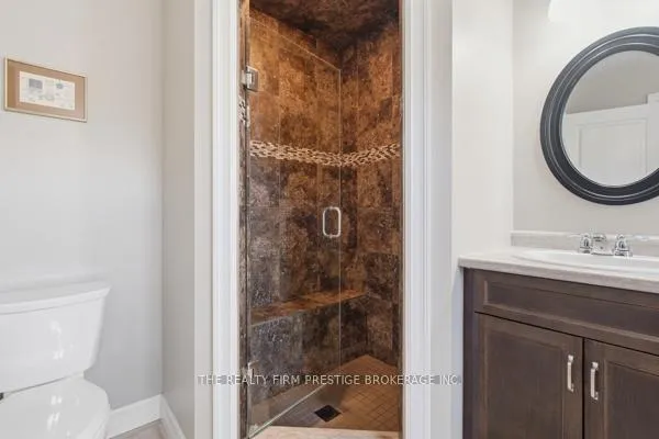 Photo 28 of 38 Veale Crescent, Strathroy-Caradoc, SW — HOMEH