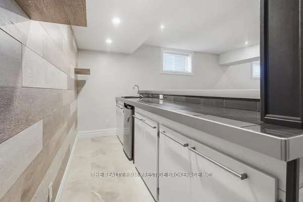 Photo 40 of 38 Veale Crescent, Strathroy-Caradoc, SW — HOMEH