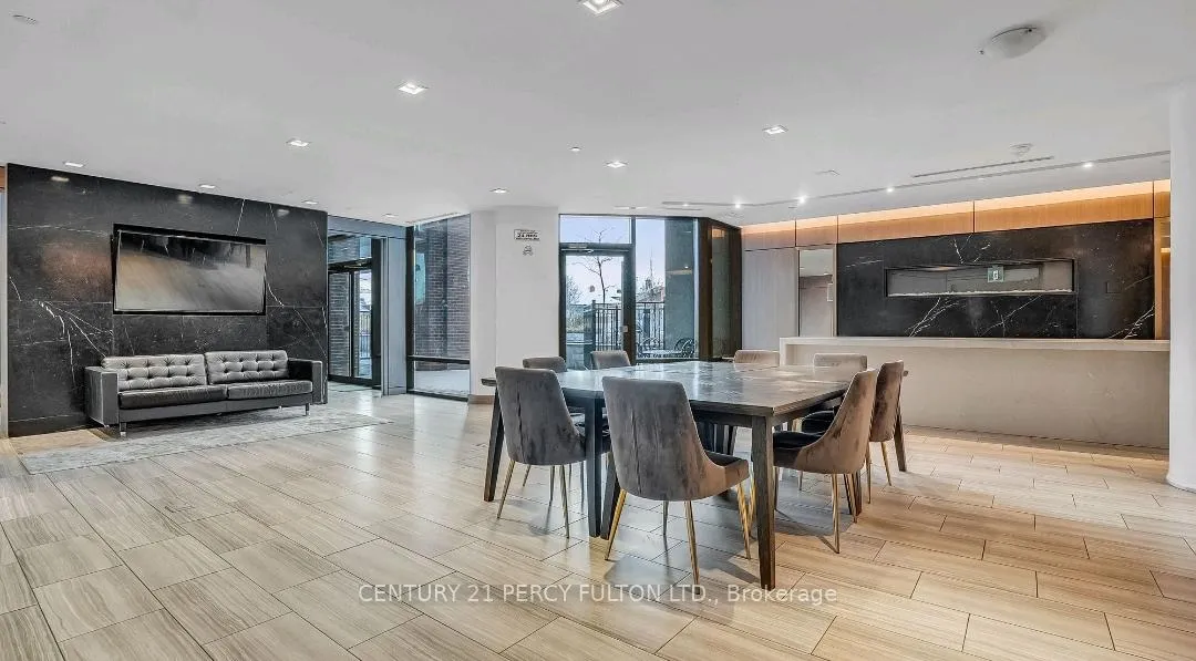 Photo 15 of Unit 215, 4800 Highway 7, Vaughan, East Woodbridge — HOMEH