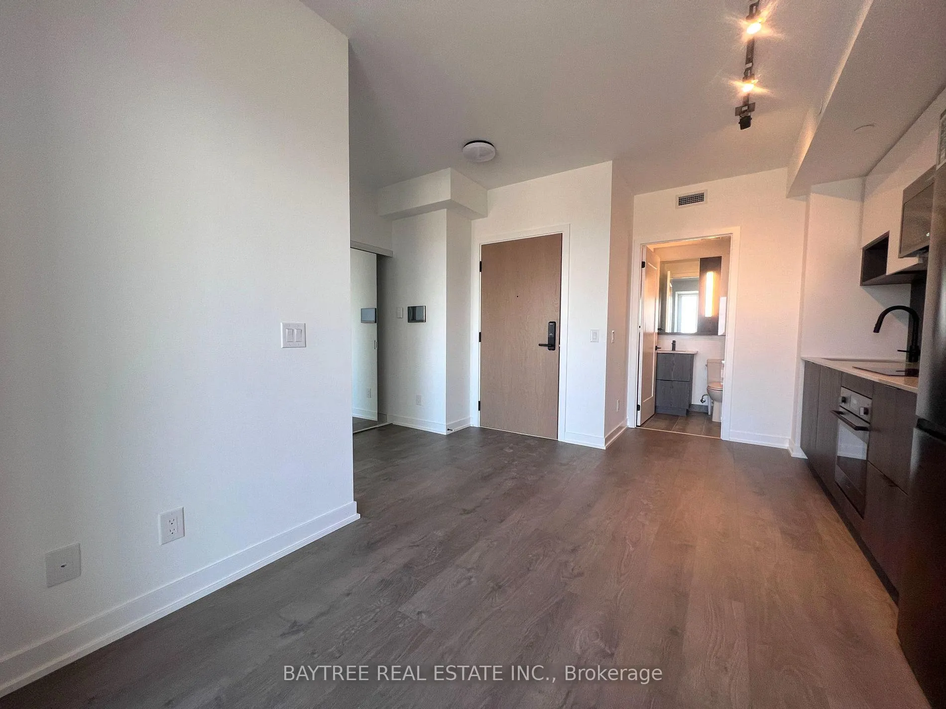 Photo 6 of Unit 2101, 5 Defries Street, Toronto, Regent Park — HOMEH