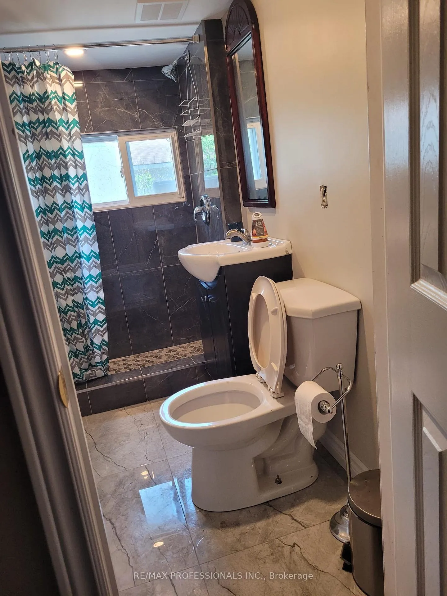 Photo 13 of 39 Beck Street, Wasaga Beach — HOMEH