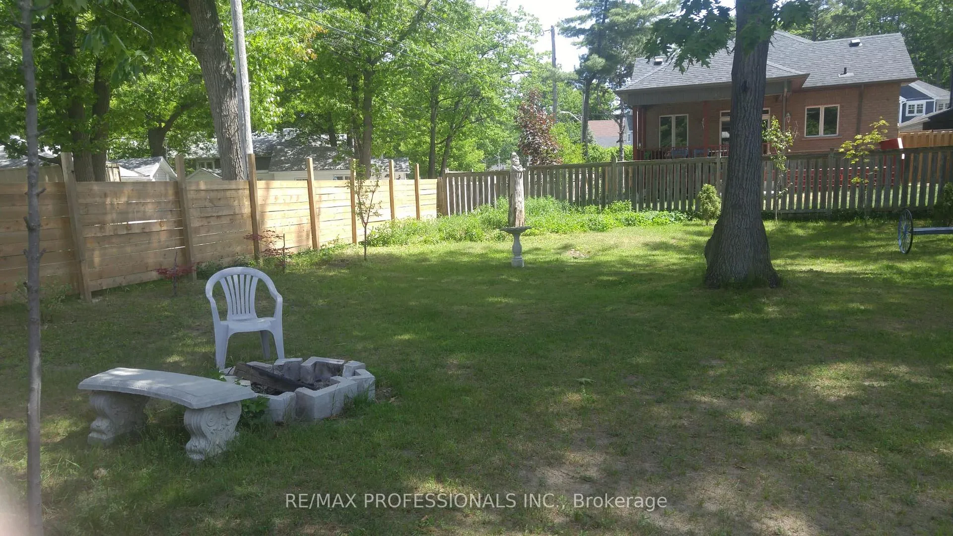 Photo 14 of 39 Beck Street, Wasaga Beach — HOMEH