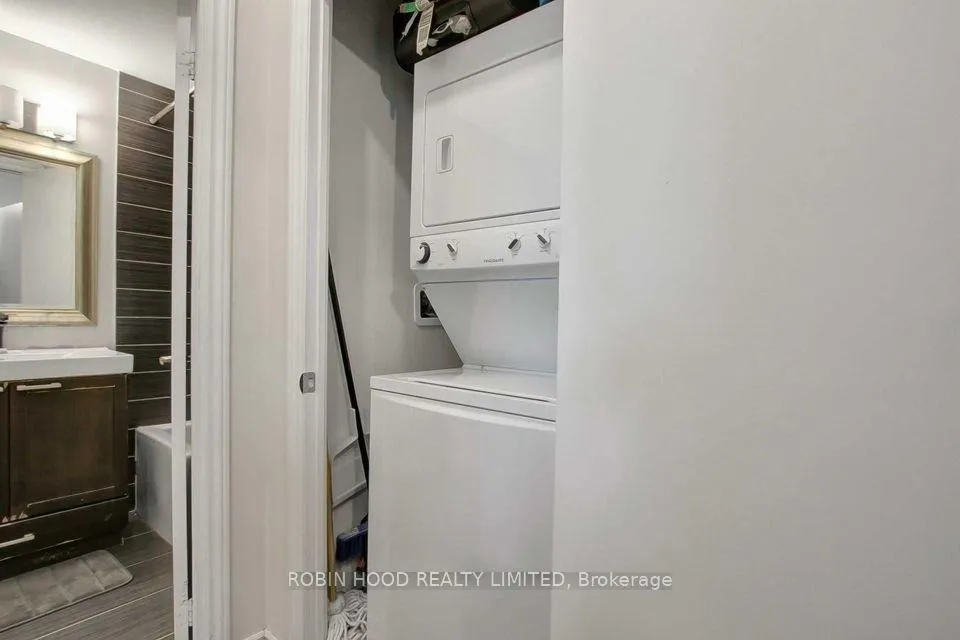 Photo 8 of Unit 910, 1328 Birchmount Road, Scarborough, Wexford-Maryvale — HOMEH