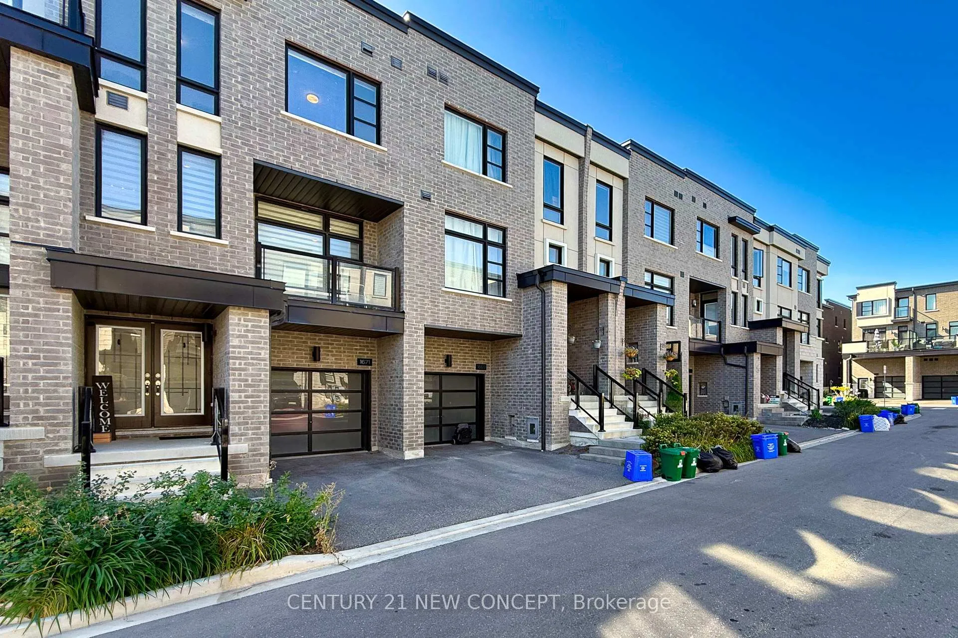 Photo 3 of 1671 Hidden Valley Glen, Pickering, Duffin Heights — HOMEH