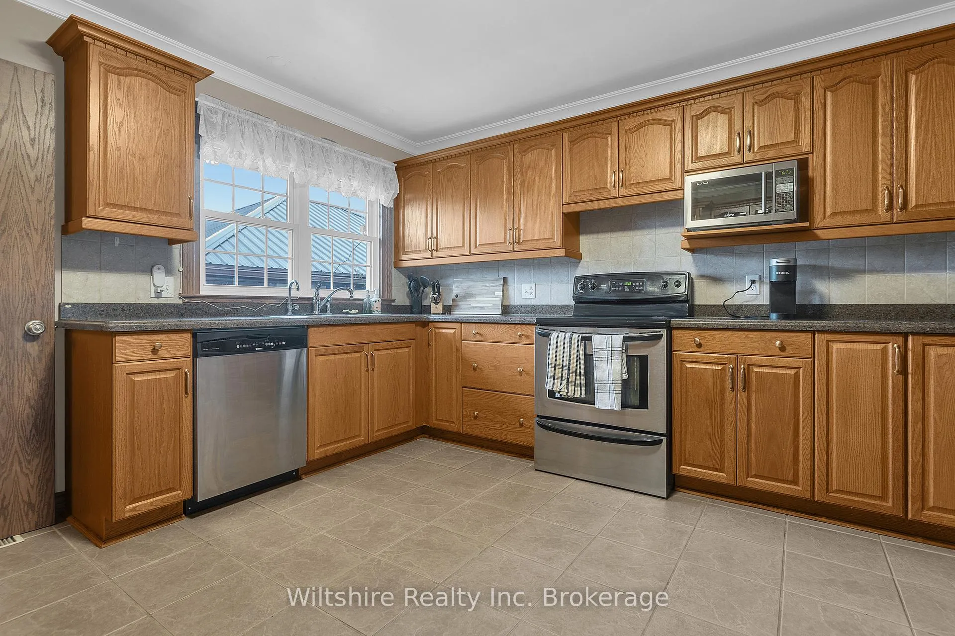 Photo 15 of 490 Norfolk County 28 Road, Norfolk, Rural Houghton — HOMEH