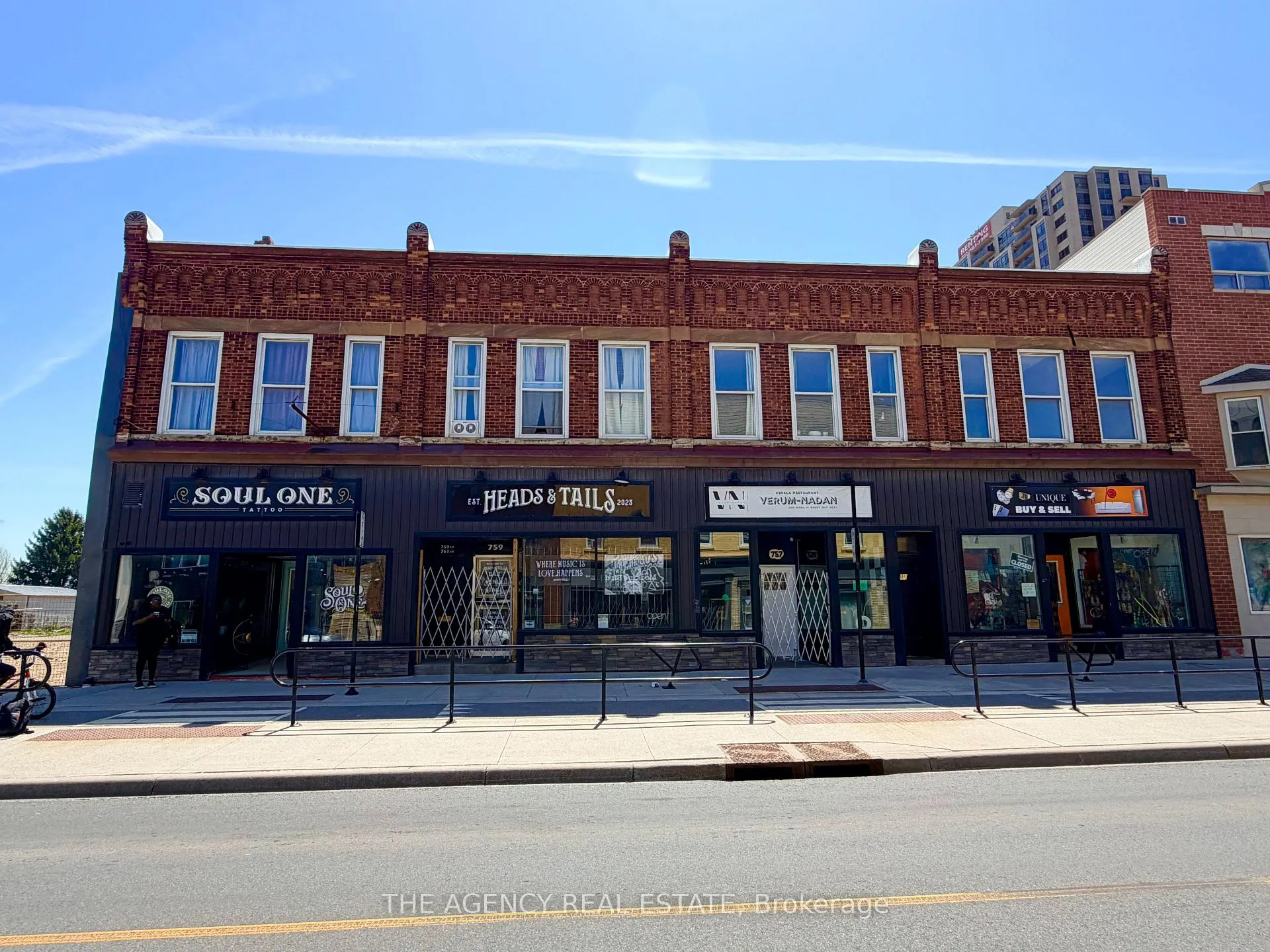 Photo of 761 Dundas Street