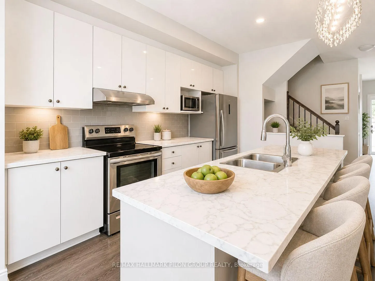 Photo 6 of 260 Mountain Sorrel Way, Ottawa, Avalon West — HOMEH
