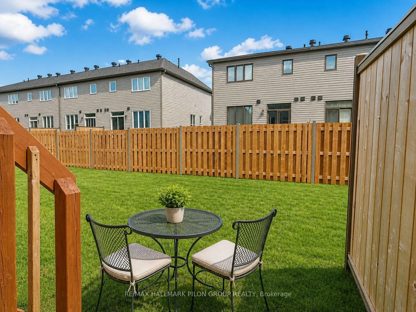 Photo 14 of 260 Mountain Sorrel Way, Ottawa, Avalon West — HOMEH