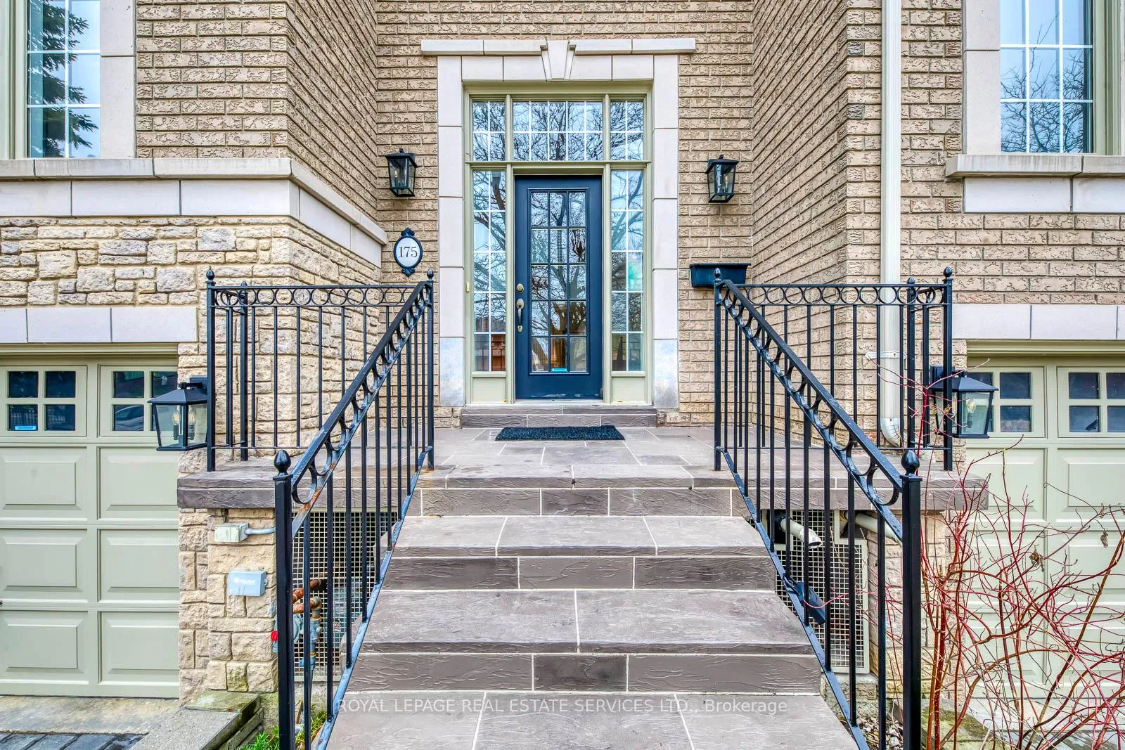Photo 37 of 175 La Rose Avenue, Etobicoke, Willowridge-Martingrove-Richview — HOMEH