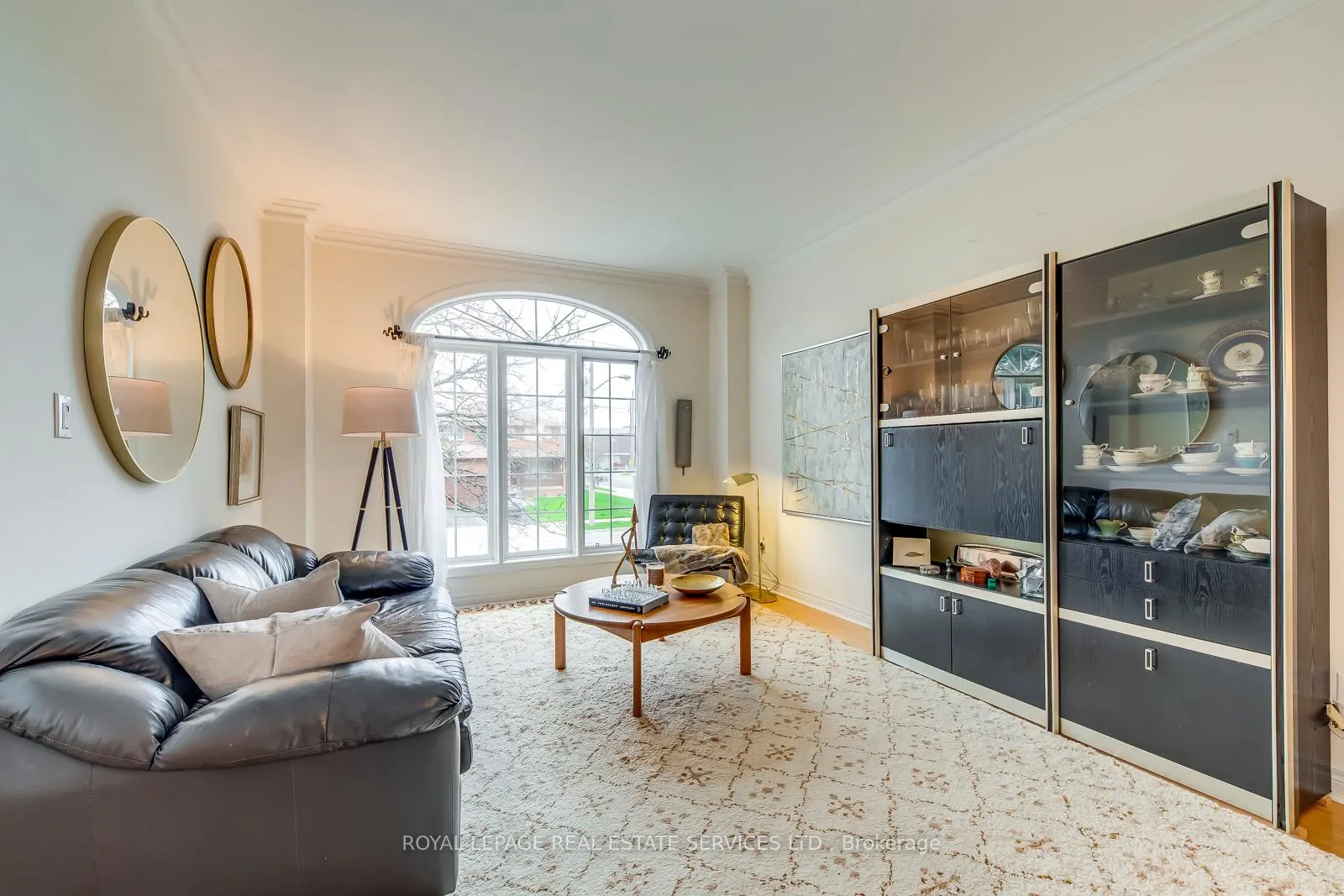 Photo 5 of 175 La Rose Avenue, Etobicoke, Willowridge-Martingrove-Richview — HOMEH