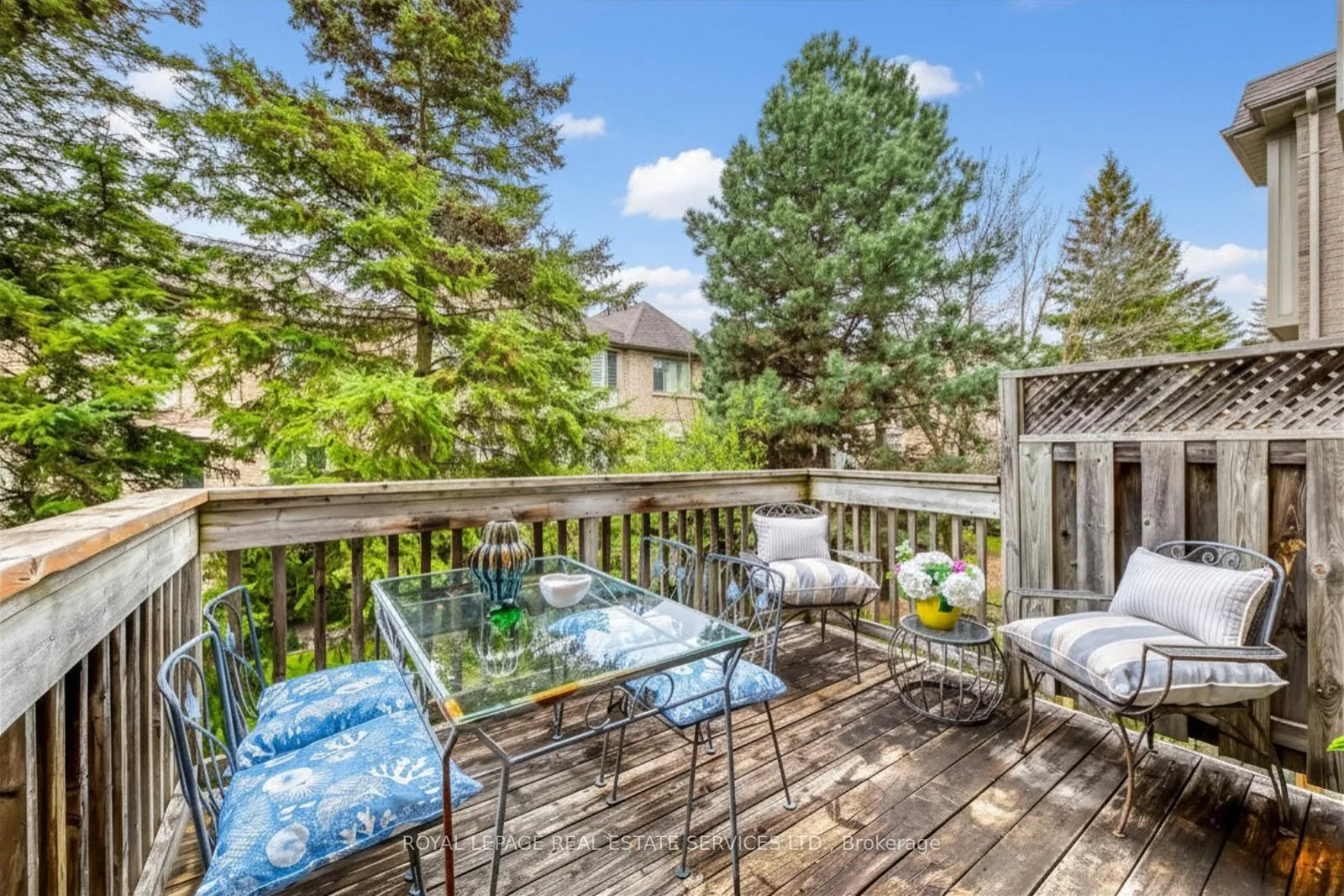 Photo 8 of 175 La Rose Avenue, Etobicoke, Willowridge-Martingrove-Richview — HOMEH