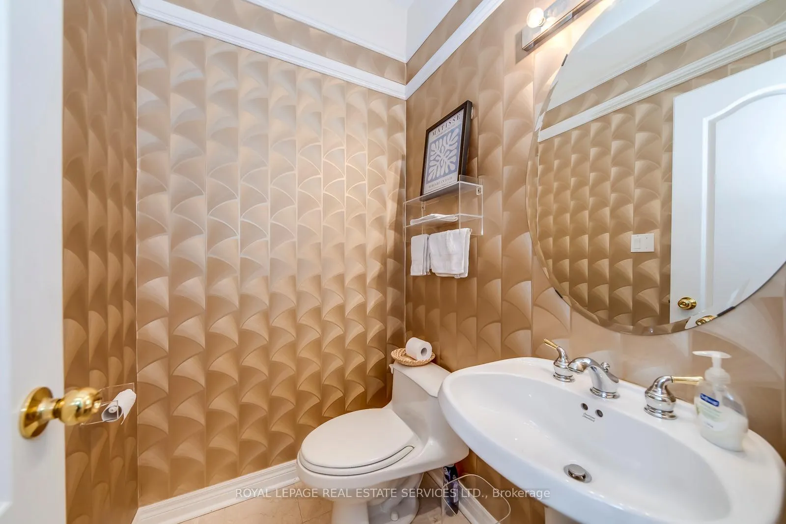 Photo 15 of 175 La Rose Avenue, Etobicoke, Willowridge-Martingrove-Richview — HOMEH