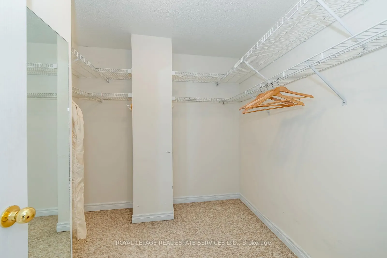 Photo 24 of 175 La Rose Avenue, Etobicoke, Willowridge-Martingrove-Richview — HOMEH
