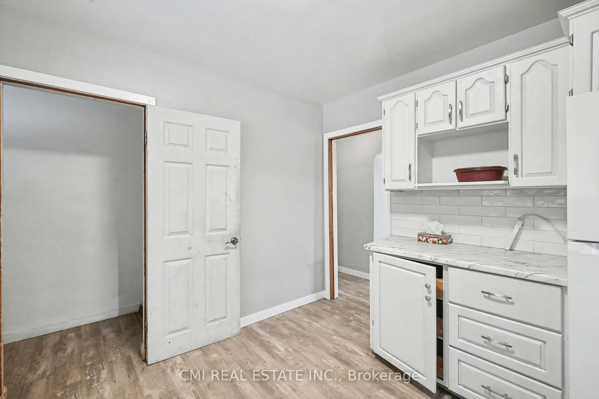 Photo 14 of 606 Glen Miller Road, Quinte West, Trenton Ward — HOMEH