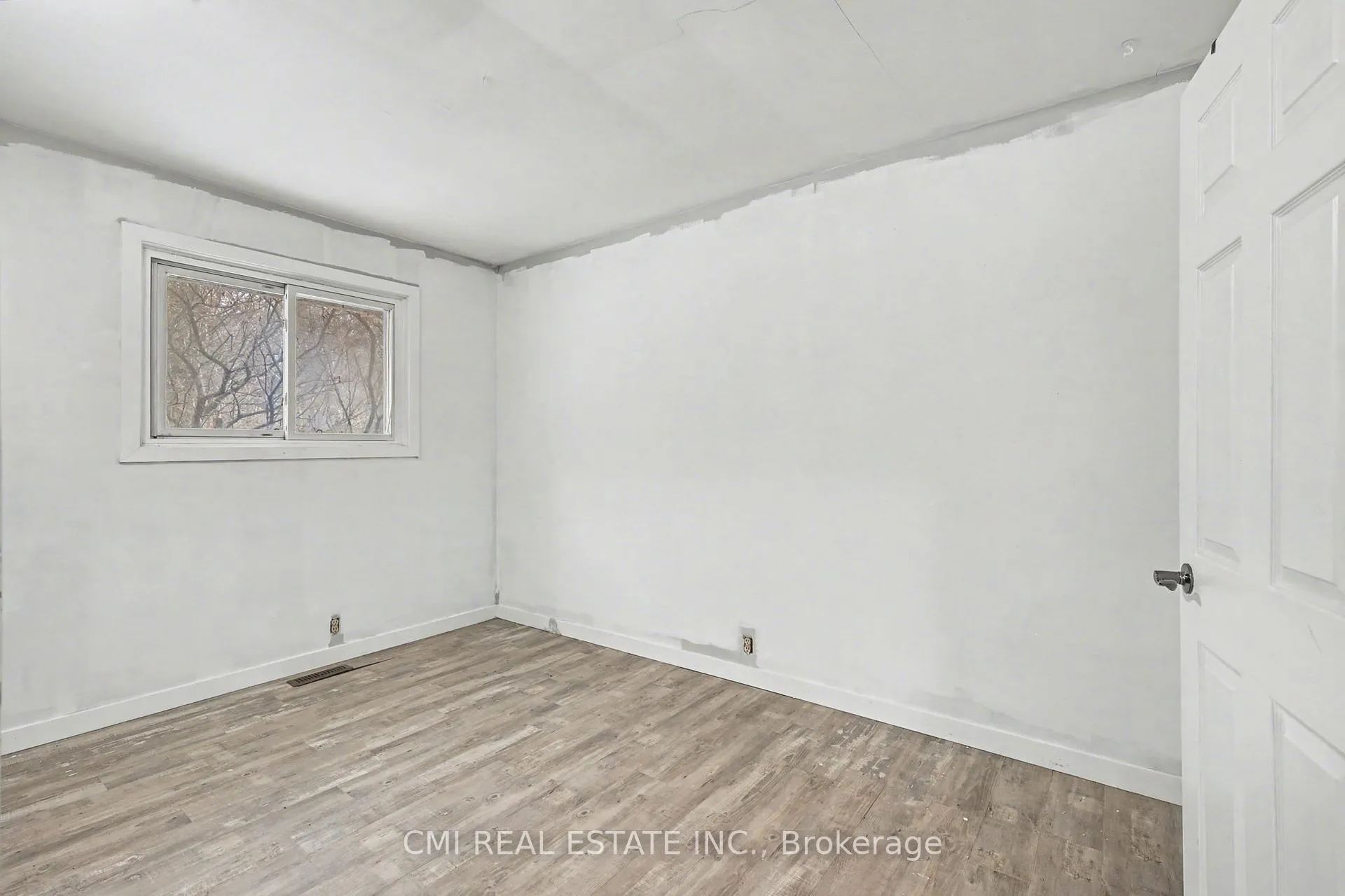 Photo 25 of 606 Glen Miller Road, Quinte West, Trenton Ward — HOMEH