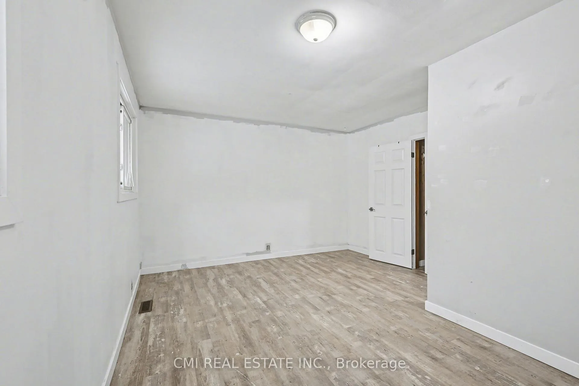 Photo 28 of 606 Glen Miller Road, Quinte West, Trenton Ward — HOMEH