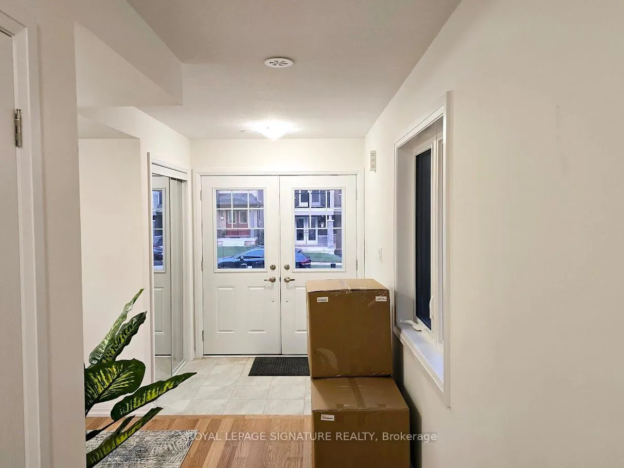 Photo 8 of 80 Norwich Crescent, Haldimand — HOMEH