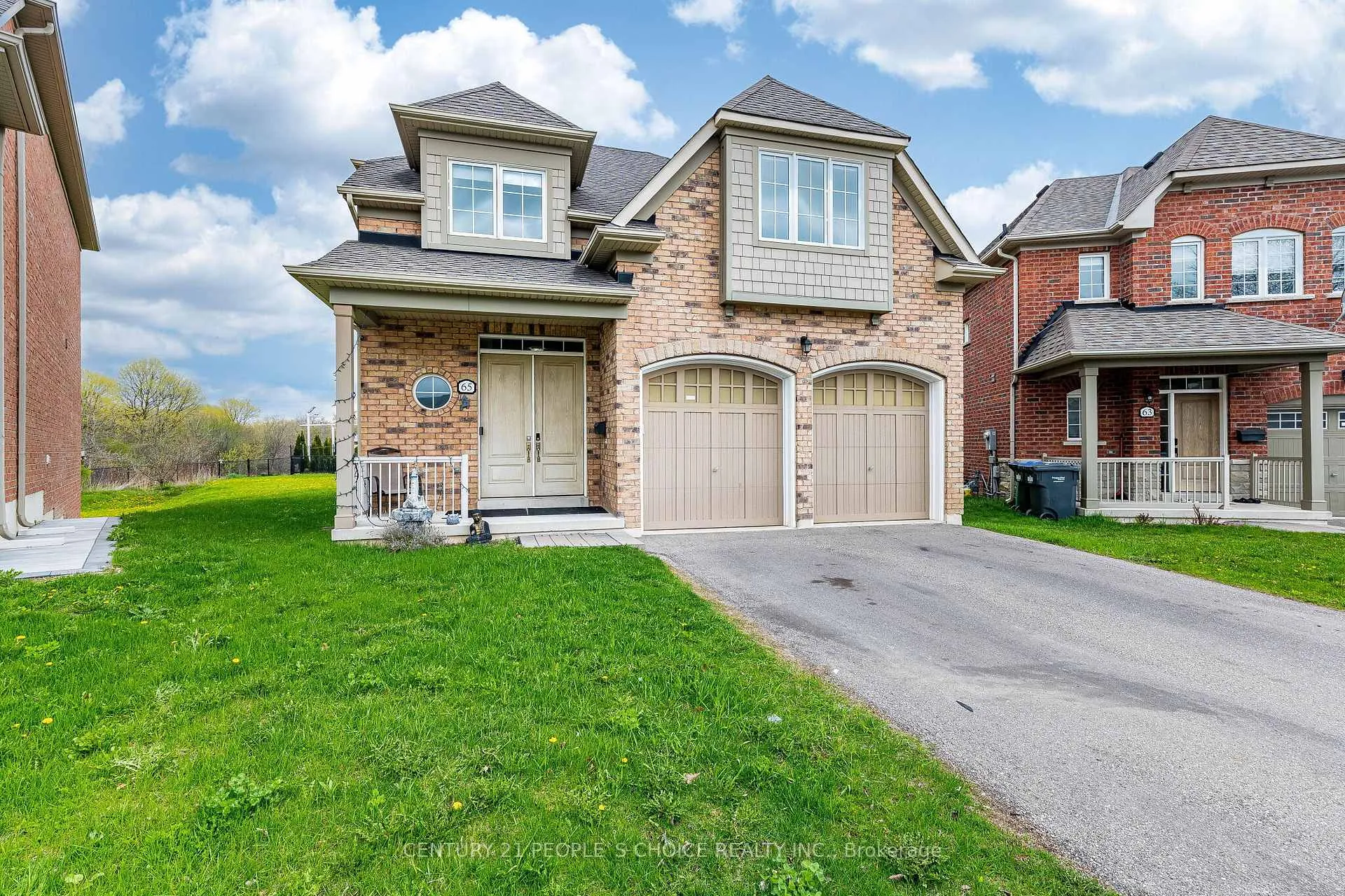 Photo 2 of 65 Honeyview Trail, Brampton, Bram East — HOMEH