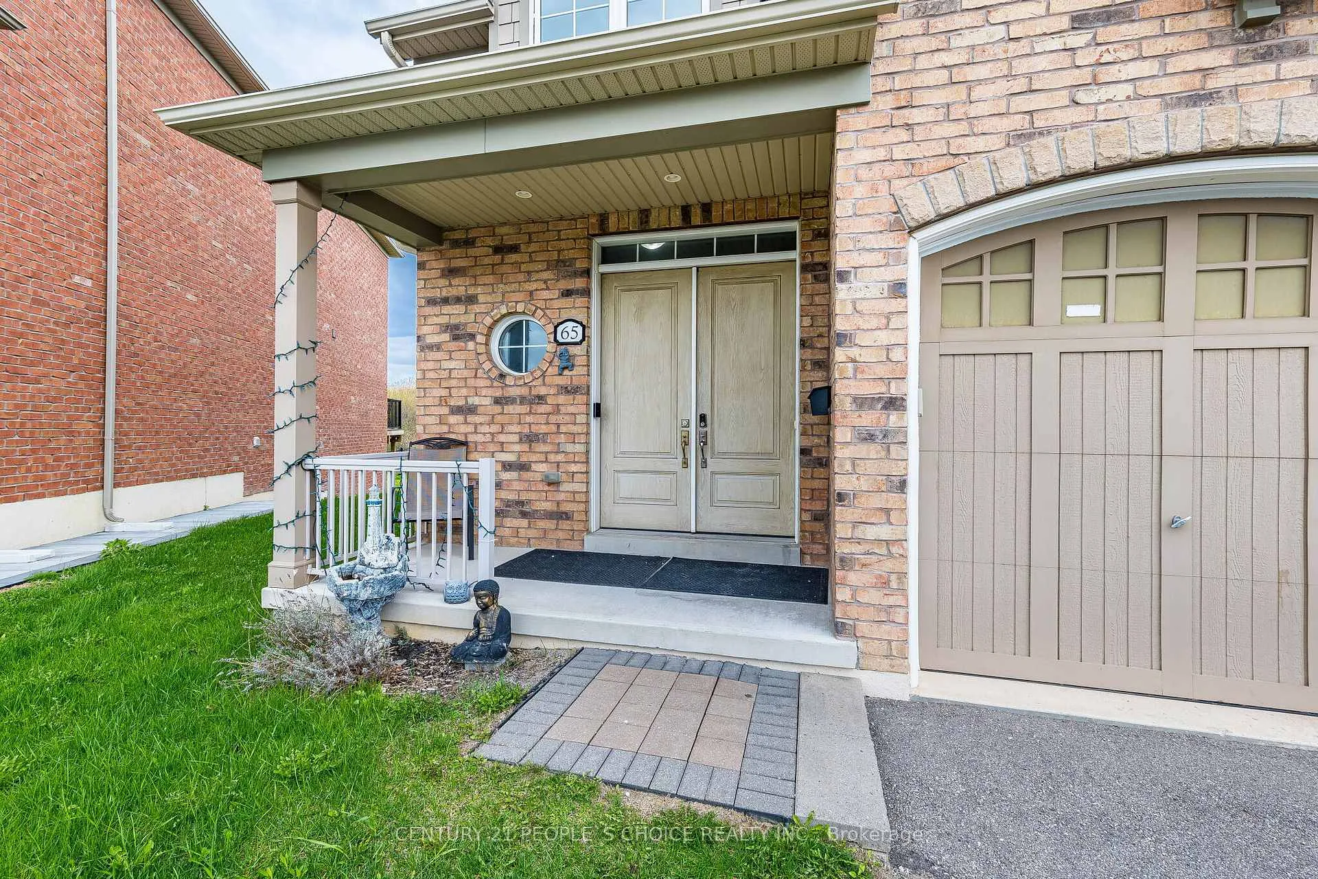 Photo 3 of 65 Honeyview Trail, Brampton, Bram East — HOMEH